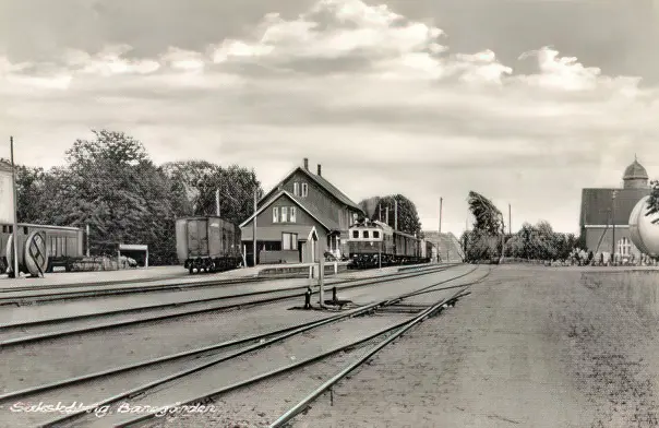 Billede af Sakskøbing Station ca. 1954. Billede af Sakskøbing Station ca. 1954.