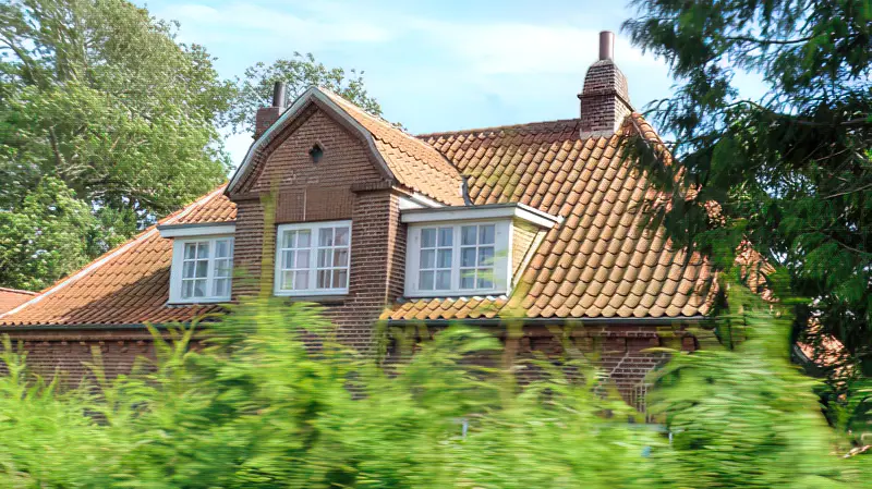 Billede af Katterød Station fotograferet fra veterantoget. Billede af Katterød Station fotograferet fra veterantoget.