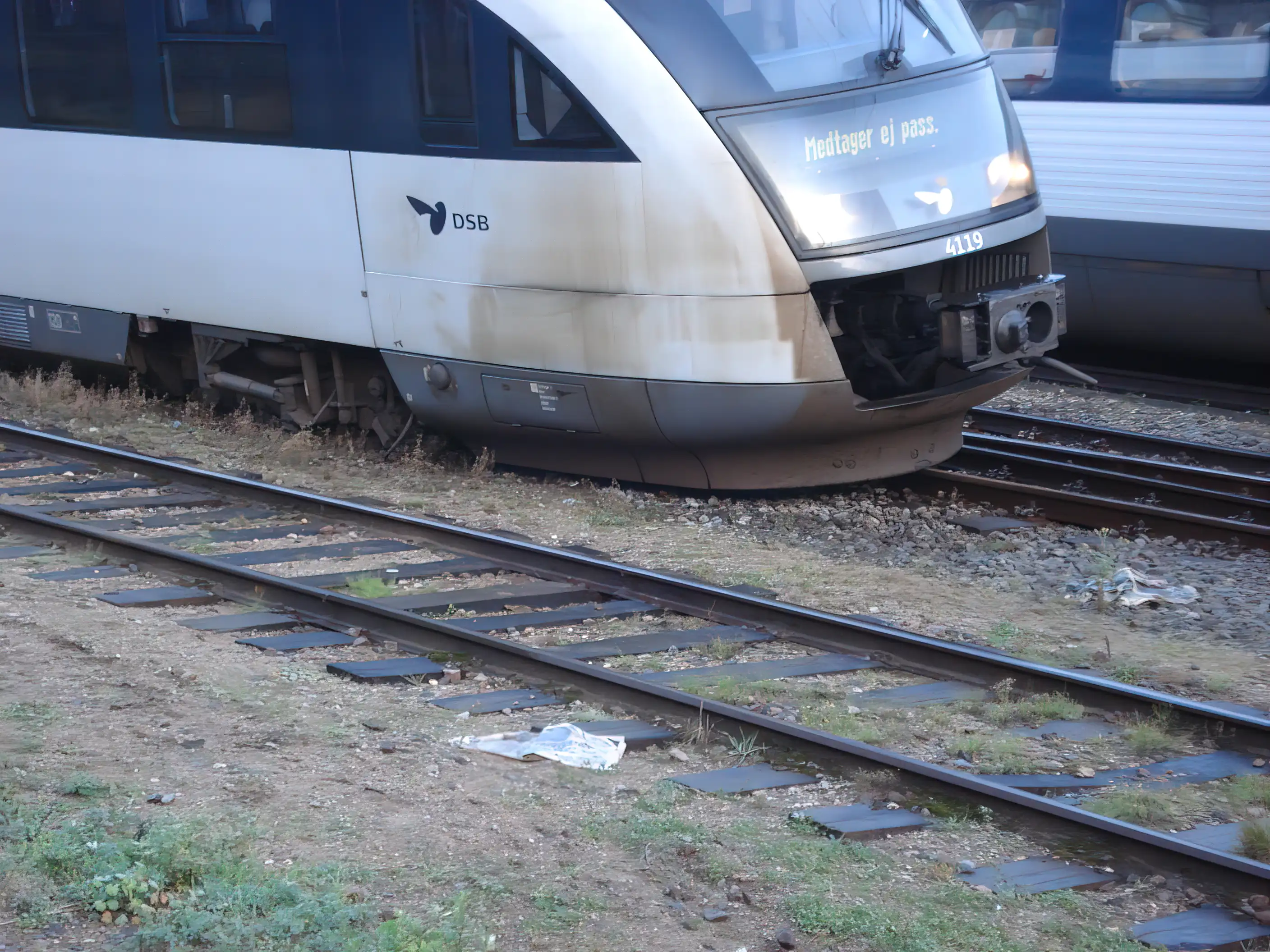 Billede af DSB MQ 4119-4919, som er afsporet ved Odense Banegård Center. Billede af DSB MQ 4119-4919, som er afsporet ved Odense Banegård Center.
