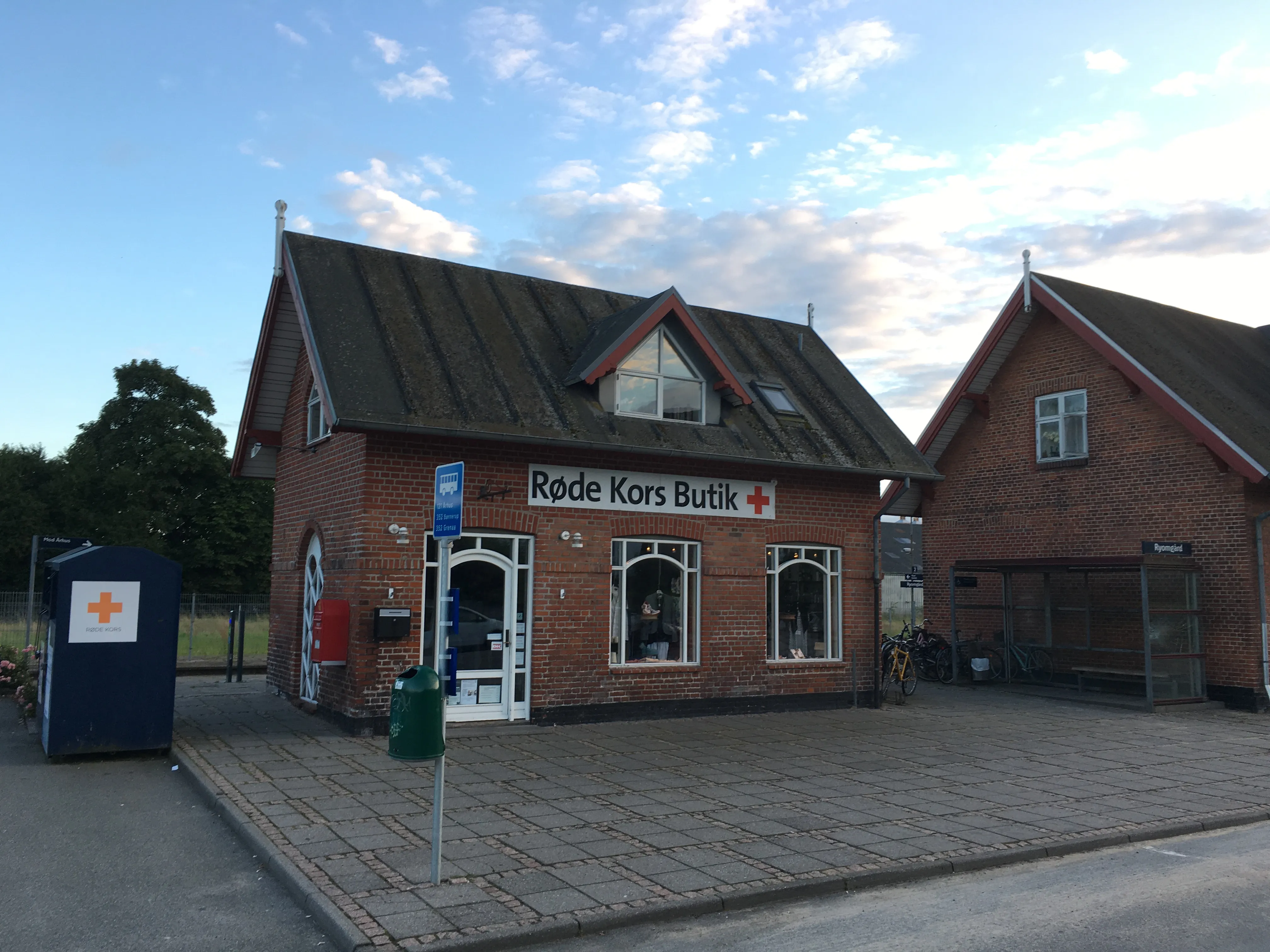 Billede af Ryomgård Station. Billede af Ryomgård Station.