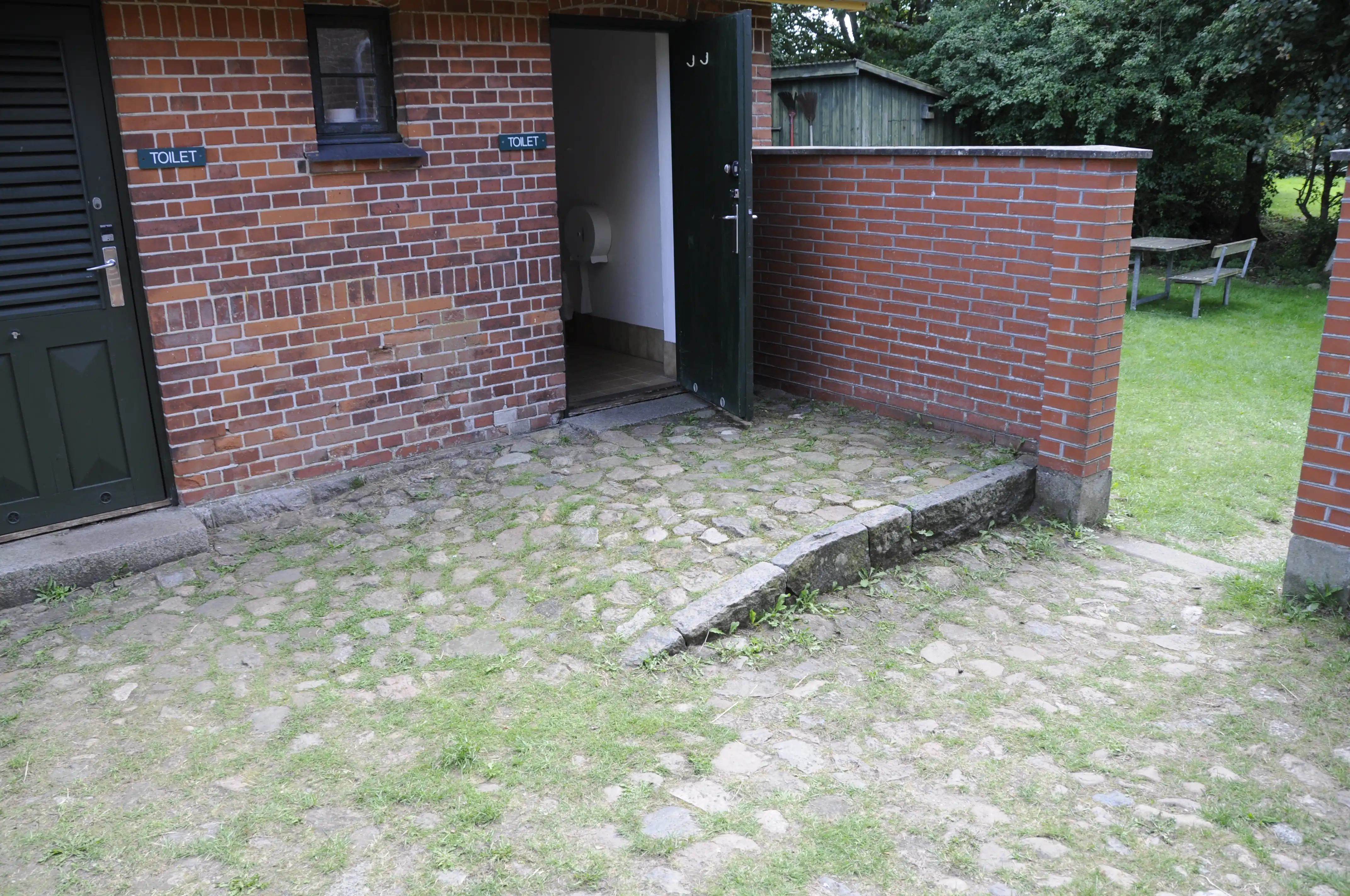 Billede af Bindeballe Holdeplads. Billede af Bindeballe Holdeplads.