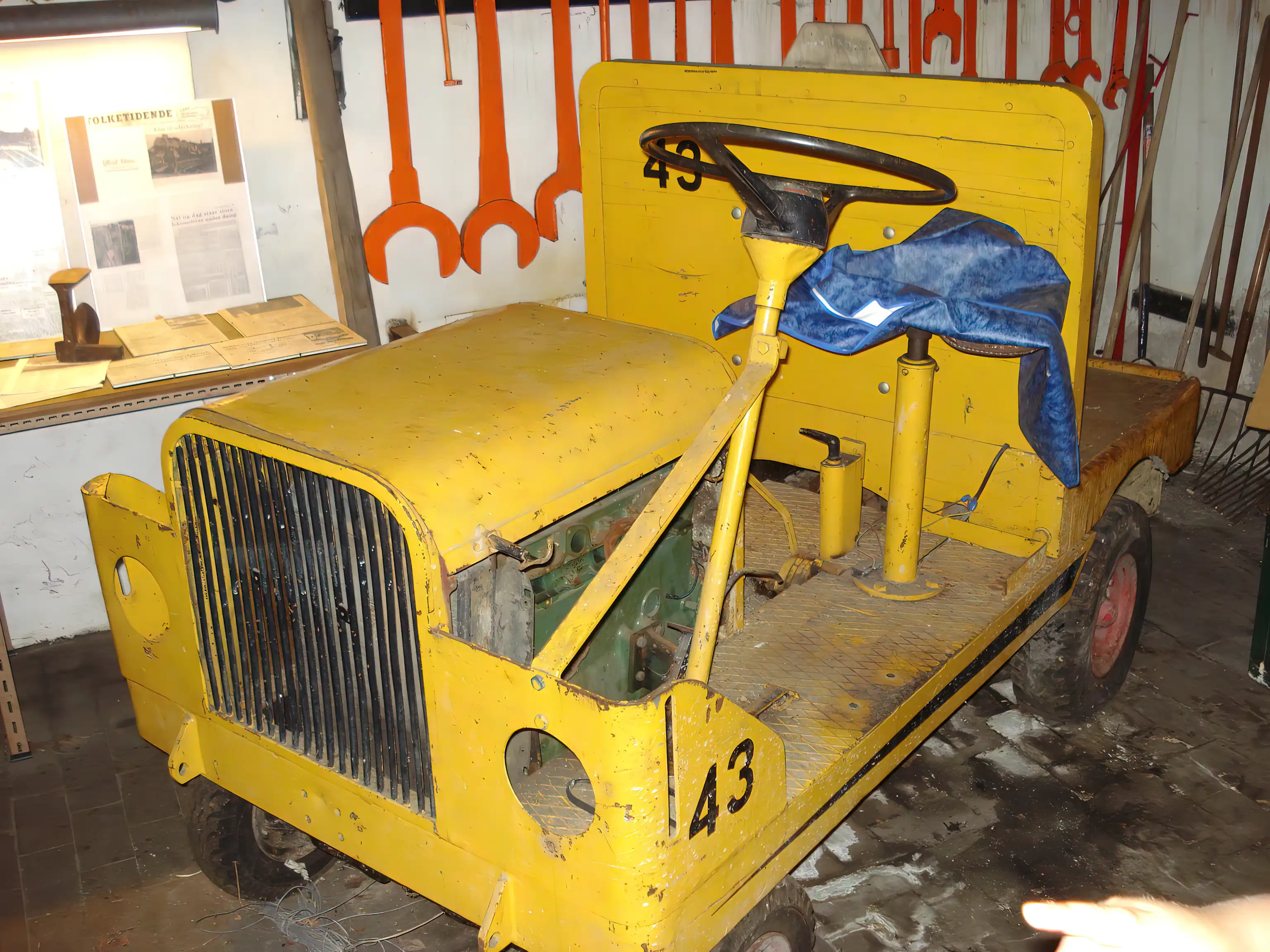 Billede af remiseområdet ved Gedser Station.