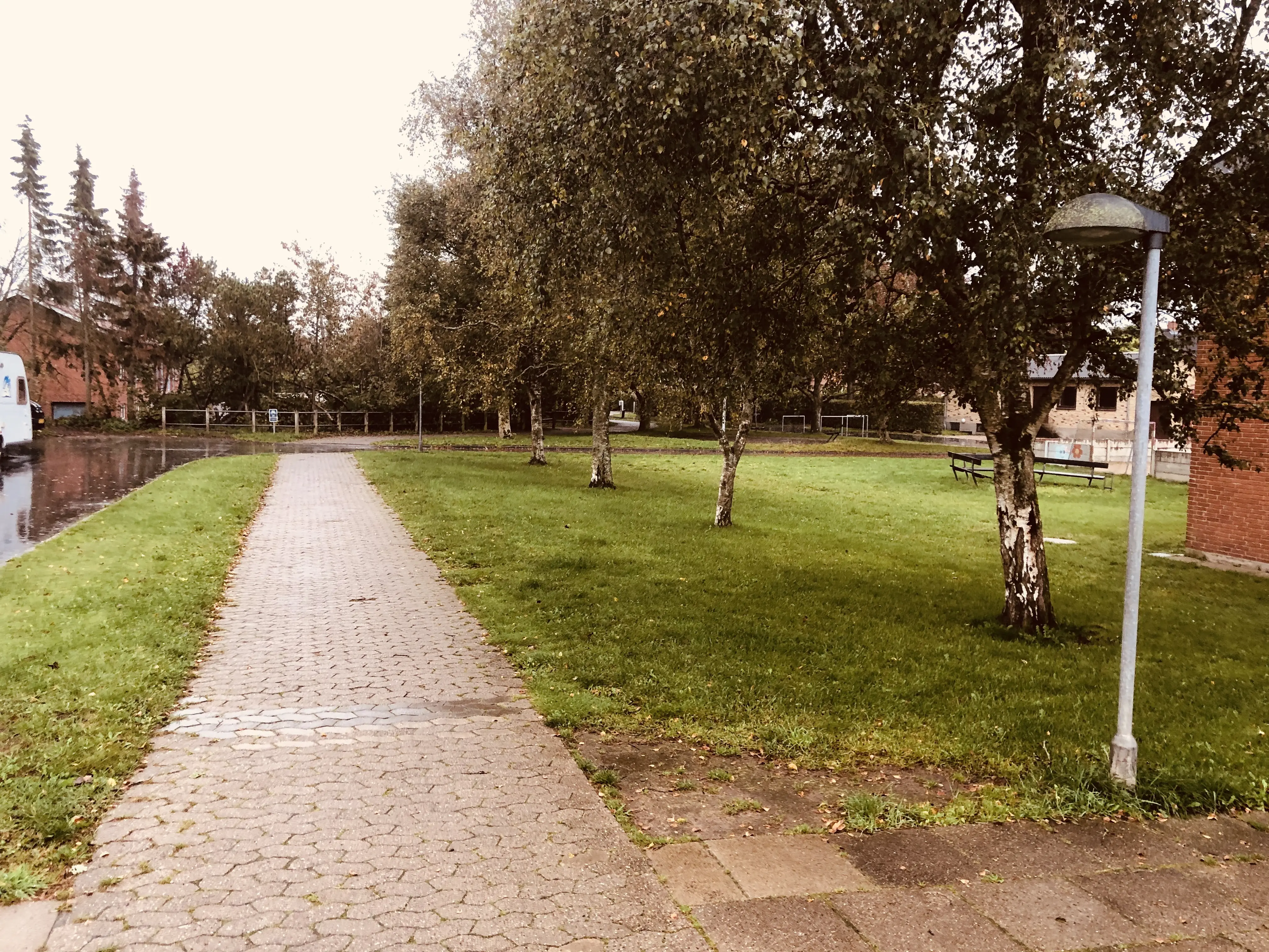 Billede af Monbjergvejen Trinbræt. Billede af Monbjergvejen Trinbræt.