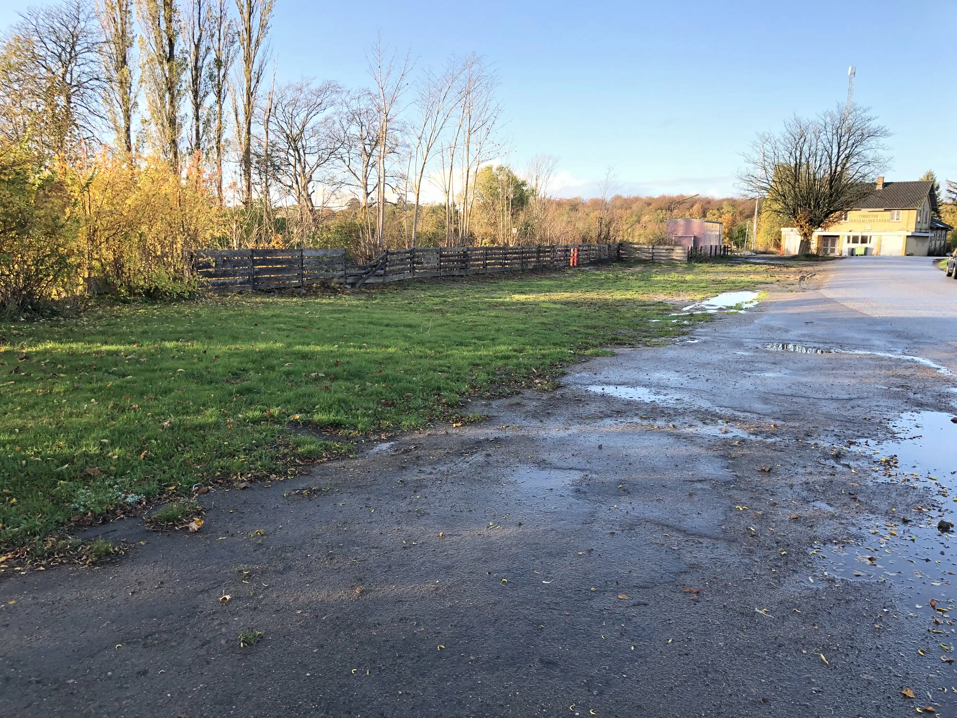 Her på græsarealet har Tingsted Station ligget Her på græsarealet har Tingsted Station ligget