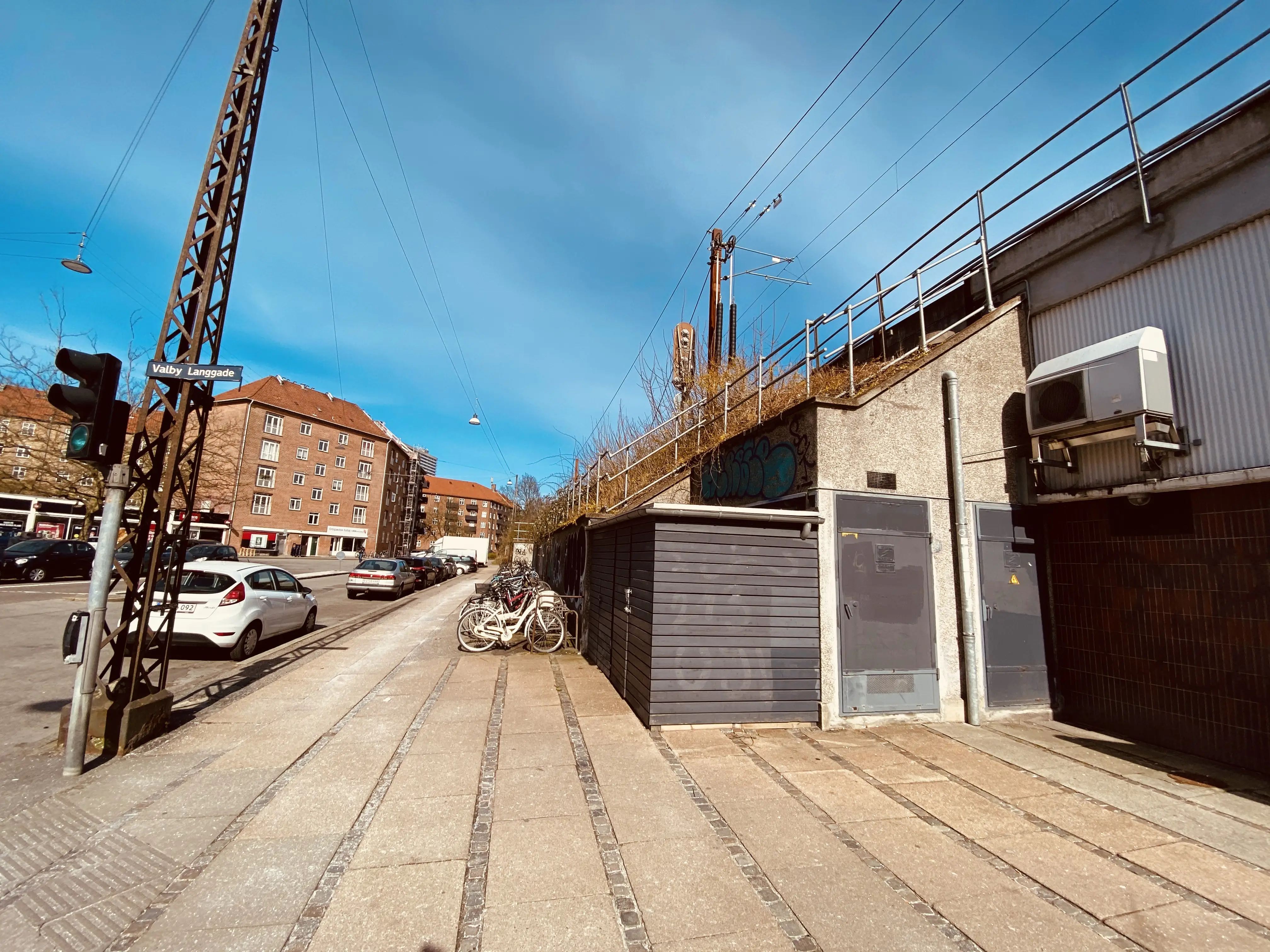 Billede af Langgade S-togstrinbræt. Billede af Langgade S-togstrinbræt.