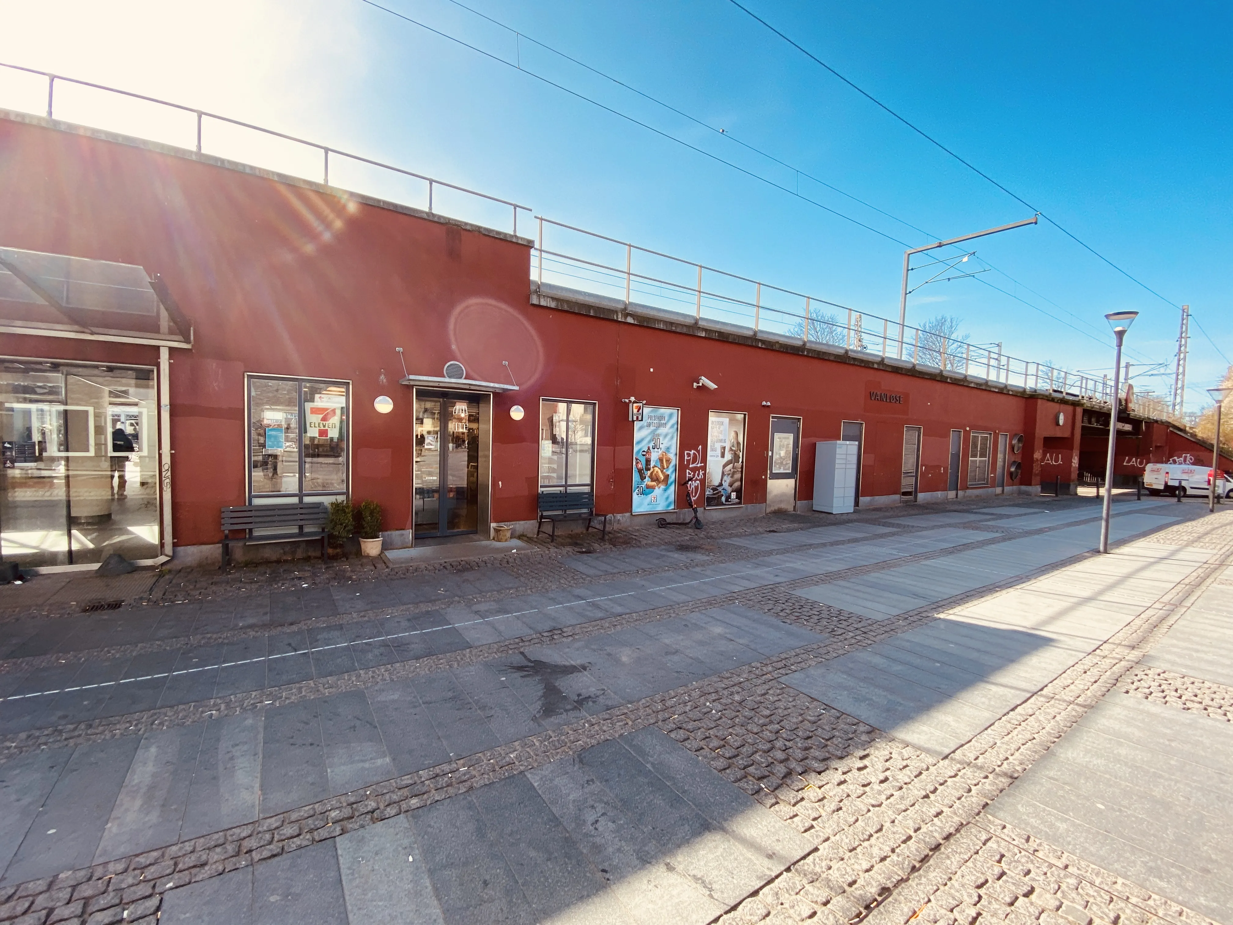 Billede af Vanløse S-togsstation.