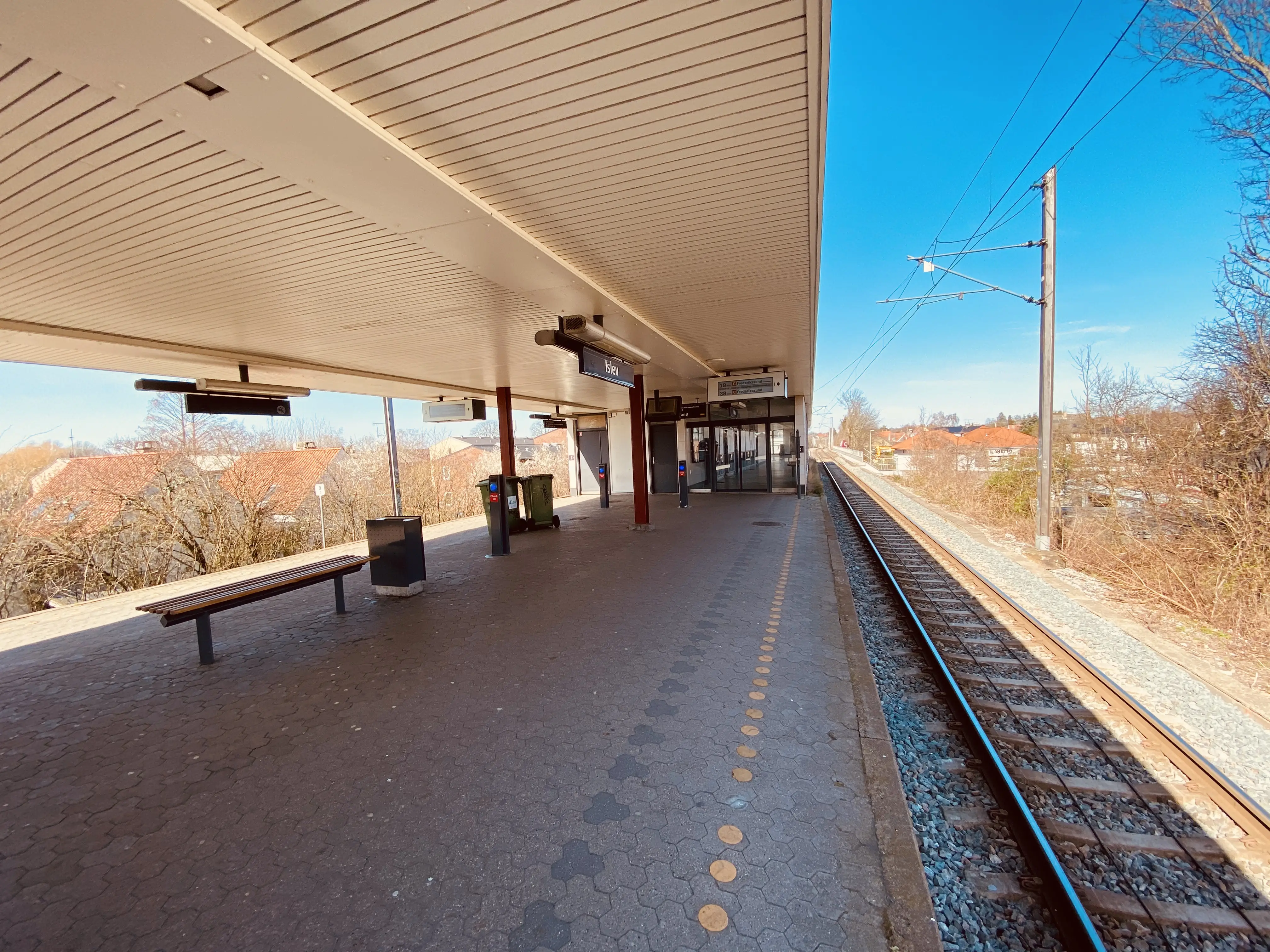 Billede af Islev S-togstrinbræt.