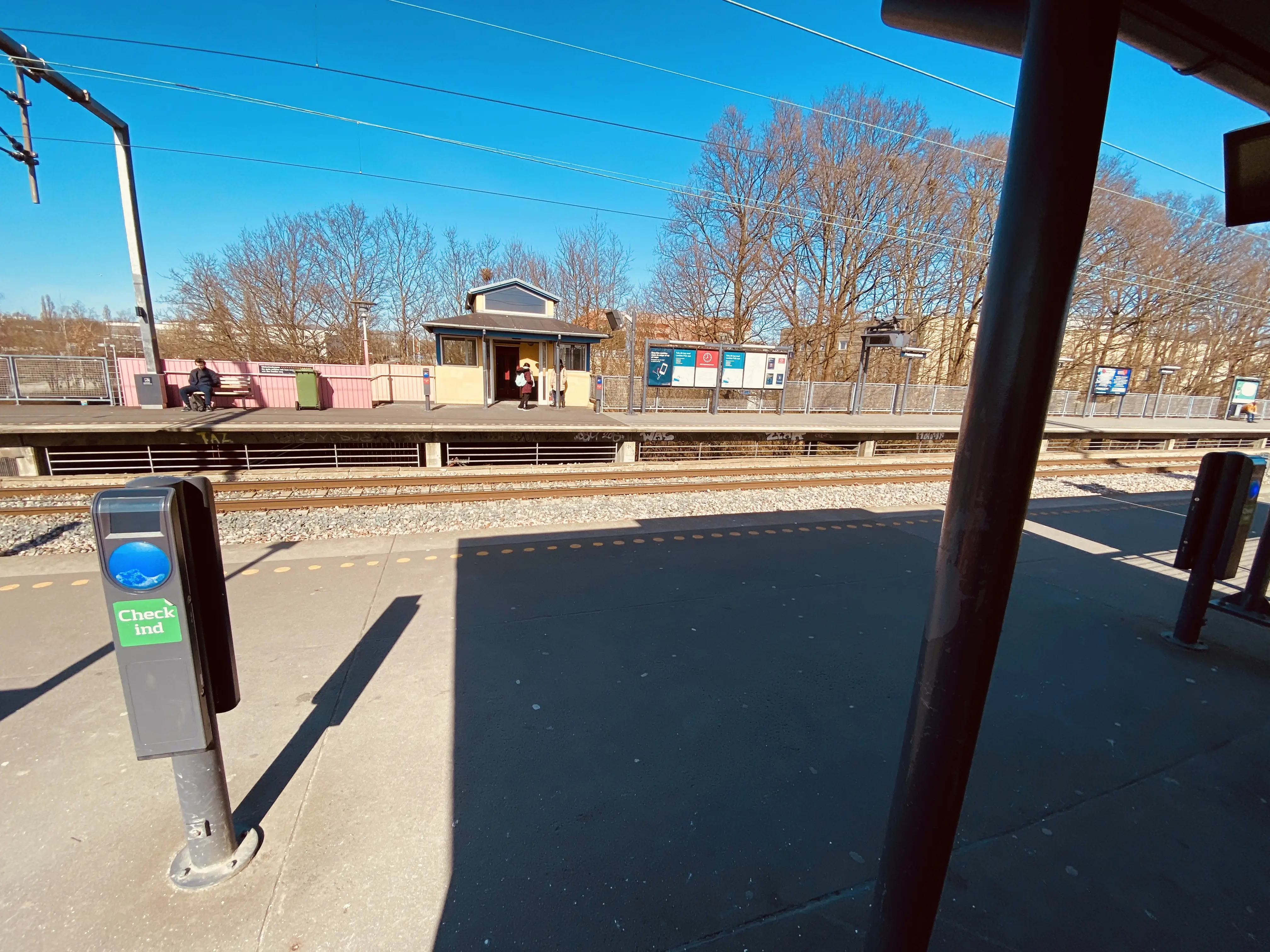 Billede af Malmparken S-togstrinbræt. Billede af Malmparken S-togstrinbræt.