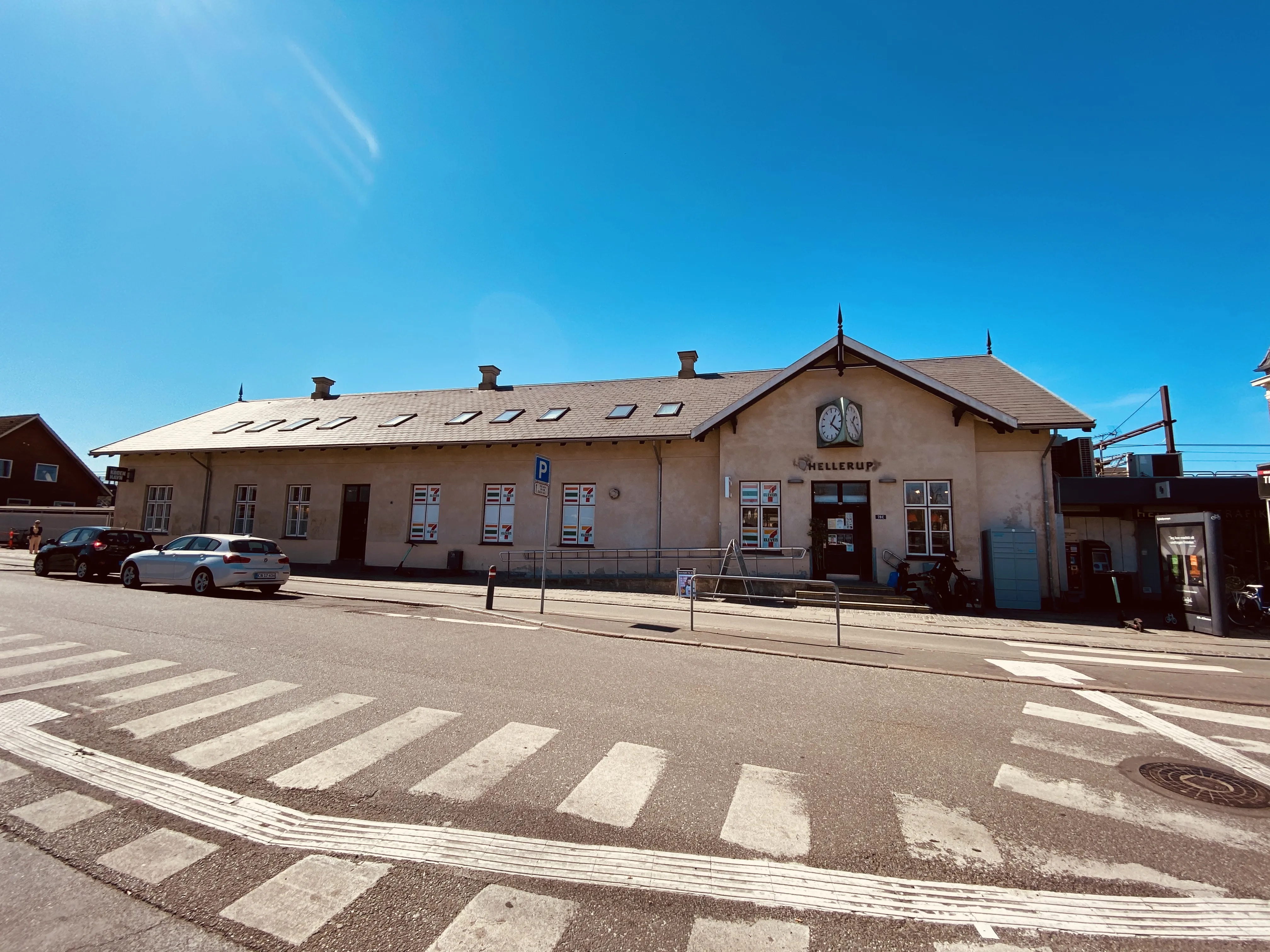Billede af Hellerup Station. Billede af Hellerup Station.