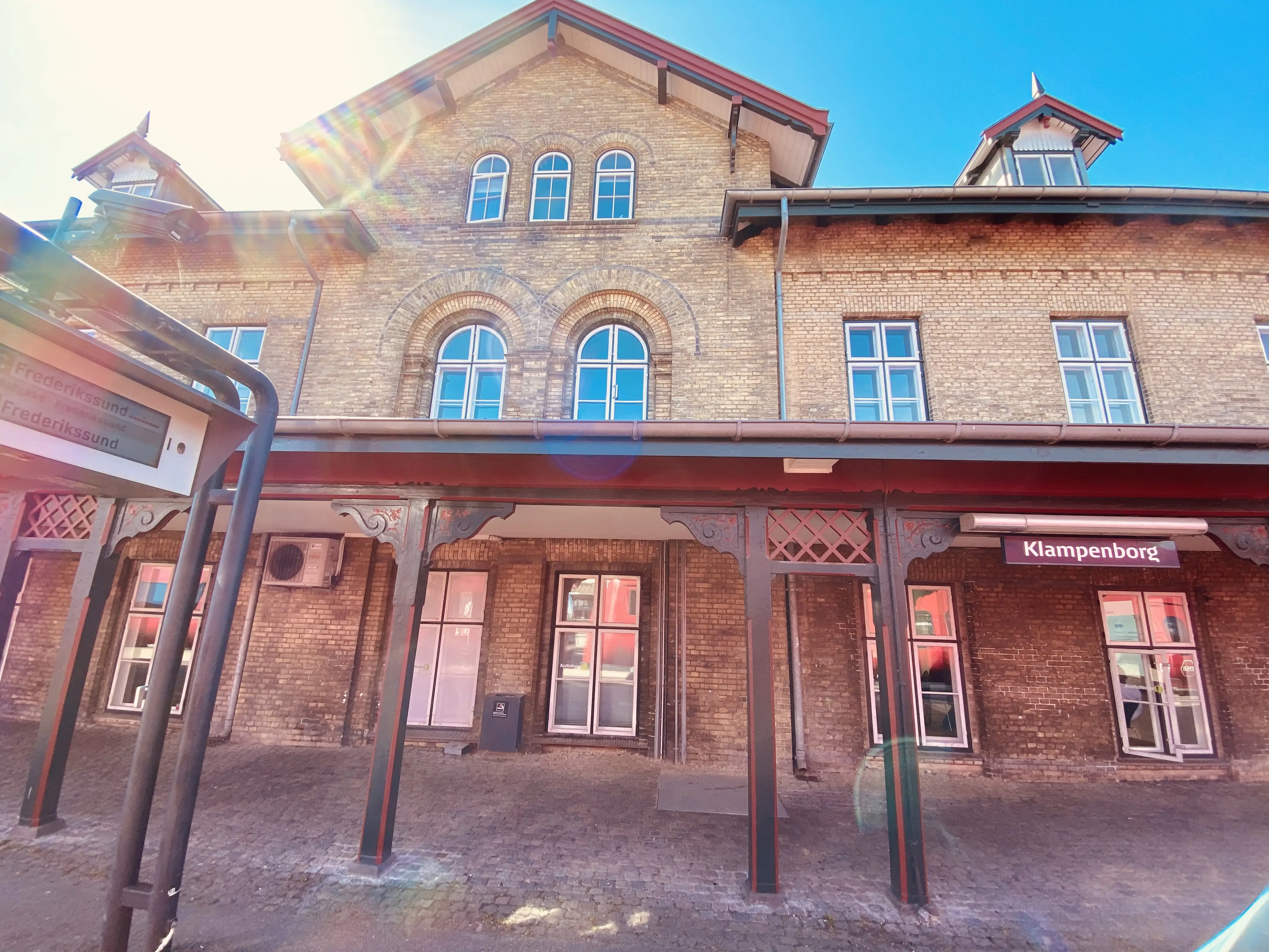 Billede af Klampenborg Station. Billede af Klampenborg Station.