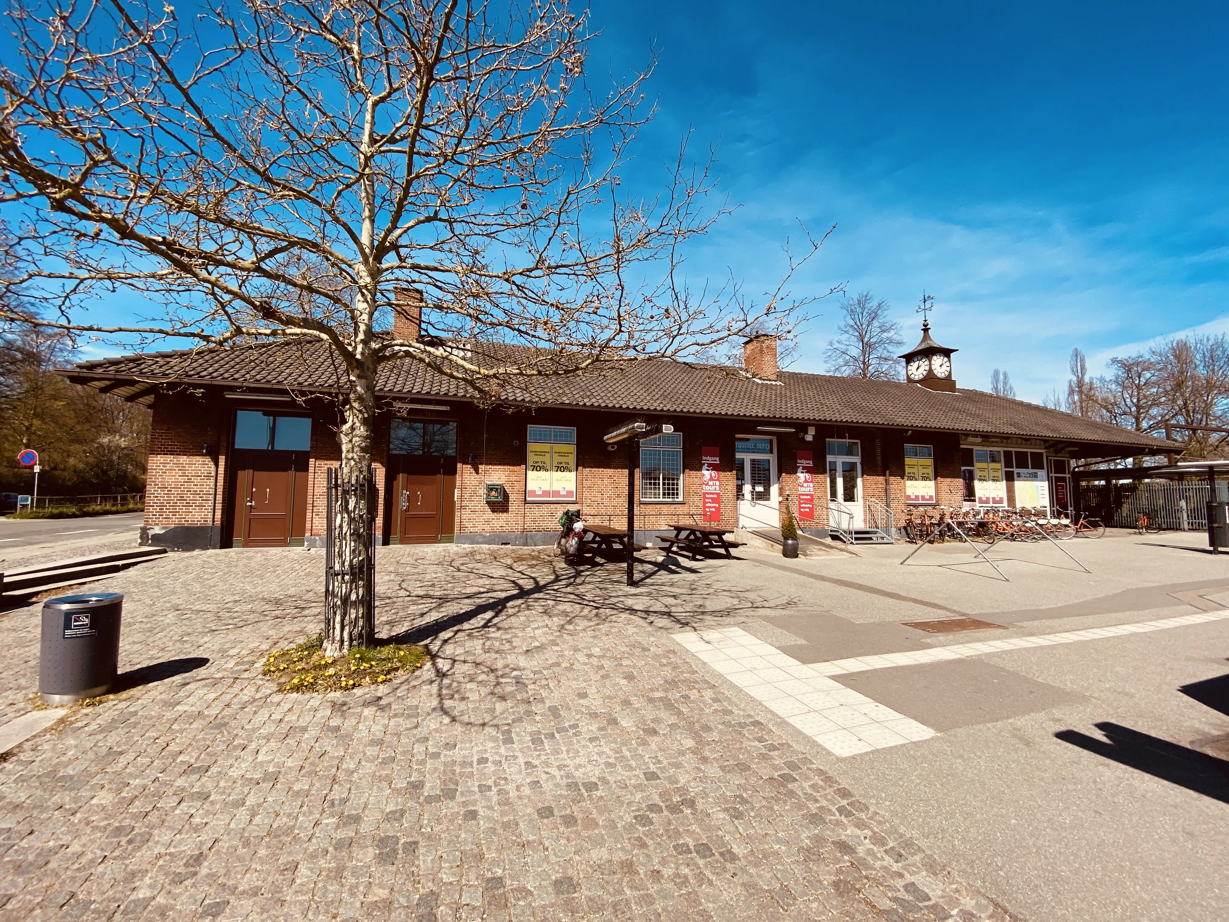 Billede af Klampenborg Station. Billede af Klampenborg Station.