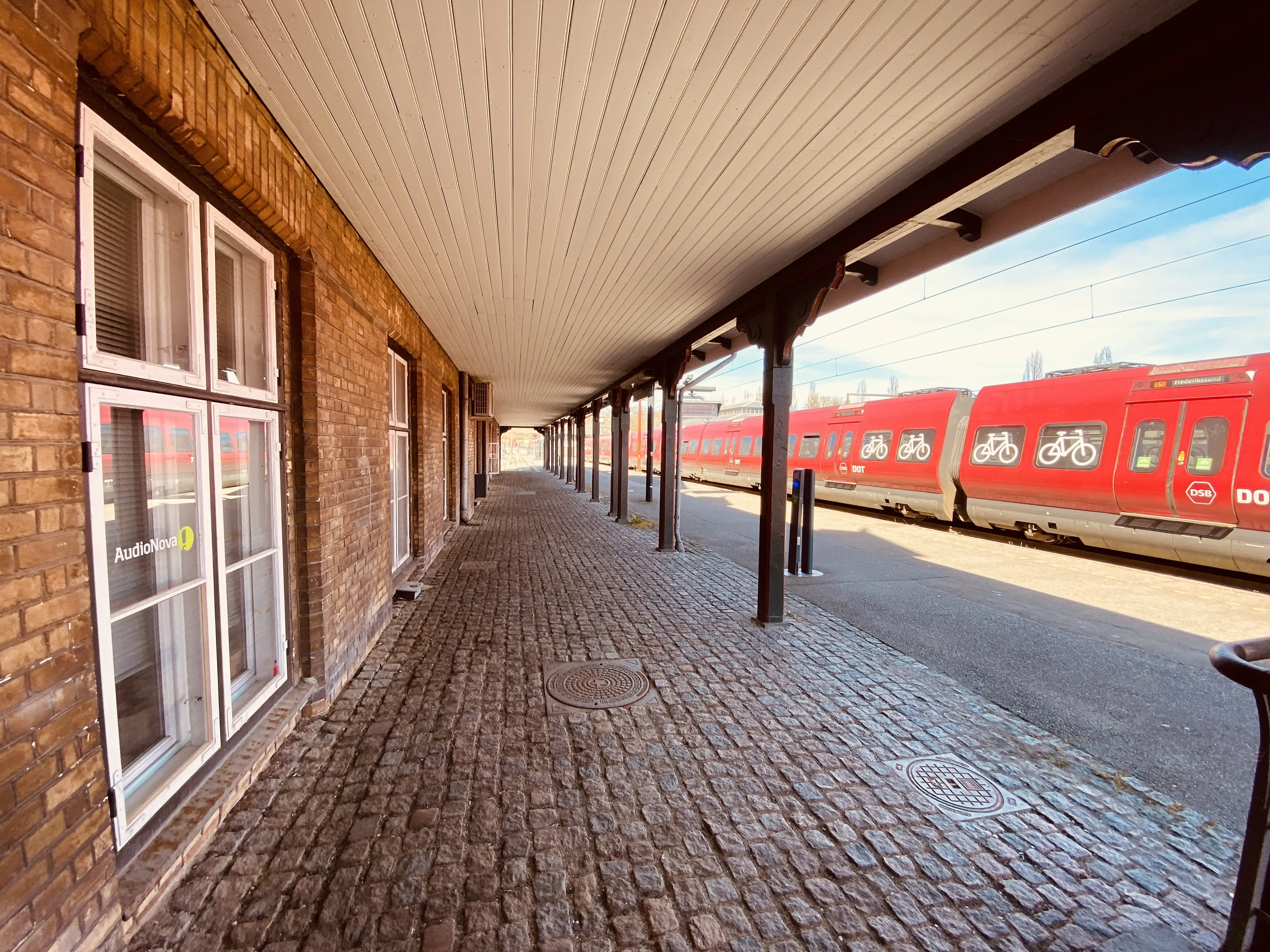 Billede af Klampenborg Station. Billede af Klampenborg Station.