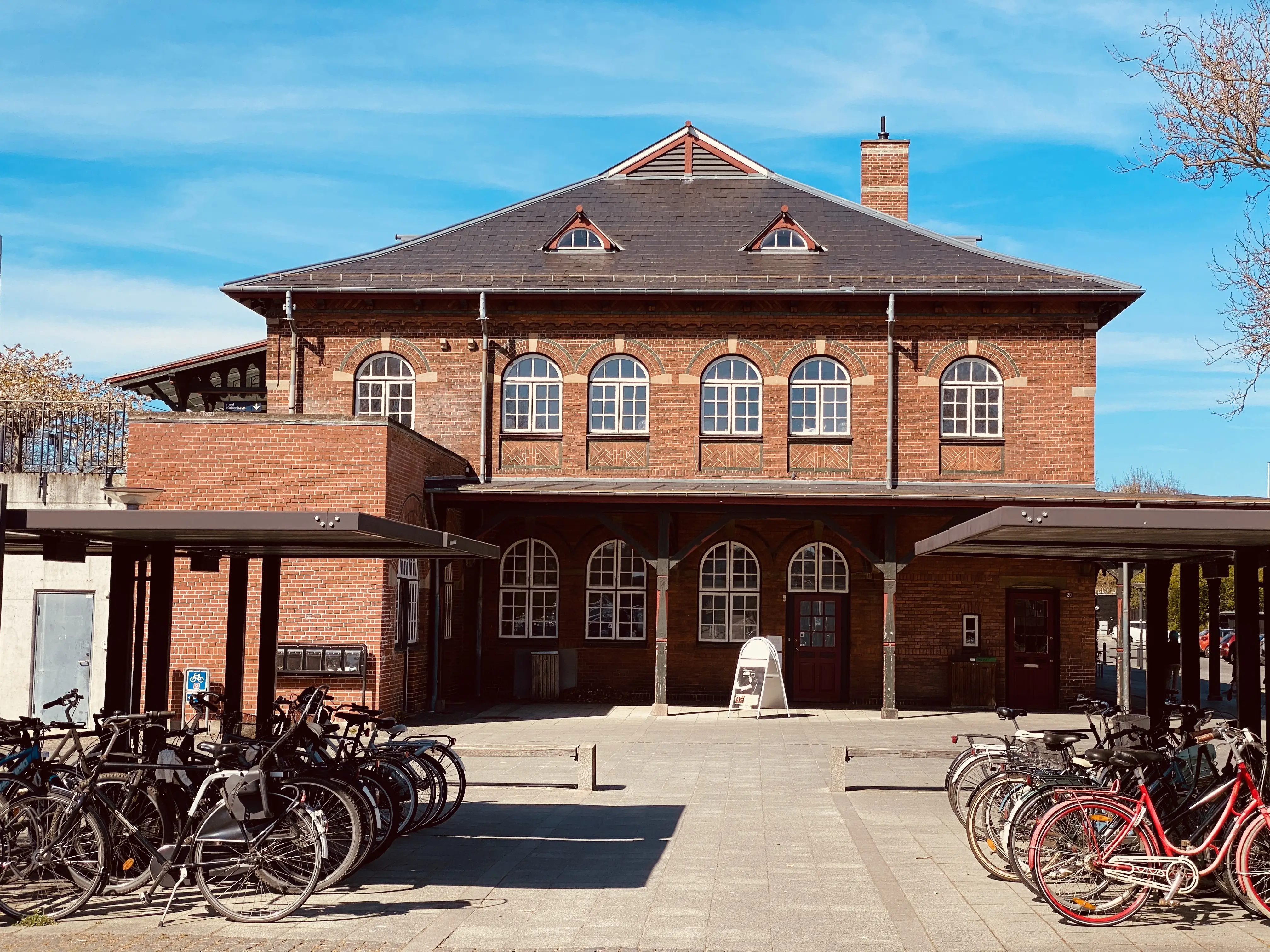 Billede af Vedbæk Station. Billede af Vedbæk Station.