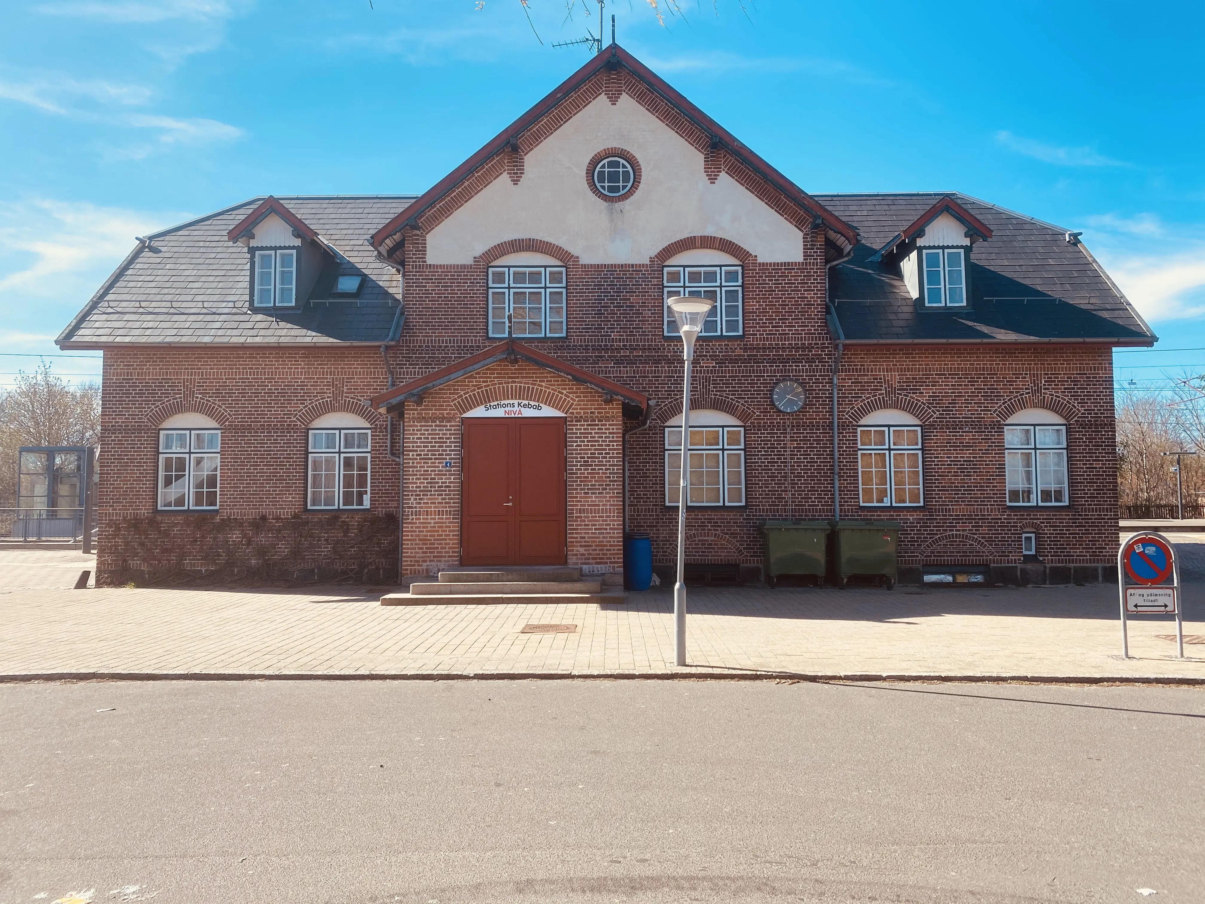 Billede af Nivå Station. Billede af Nivå Station.