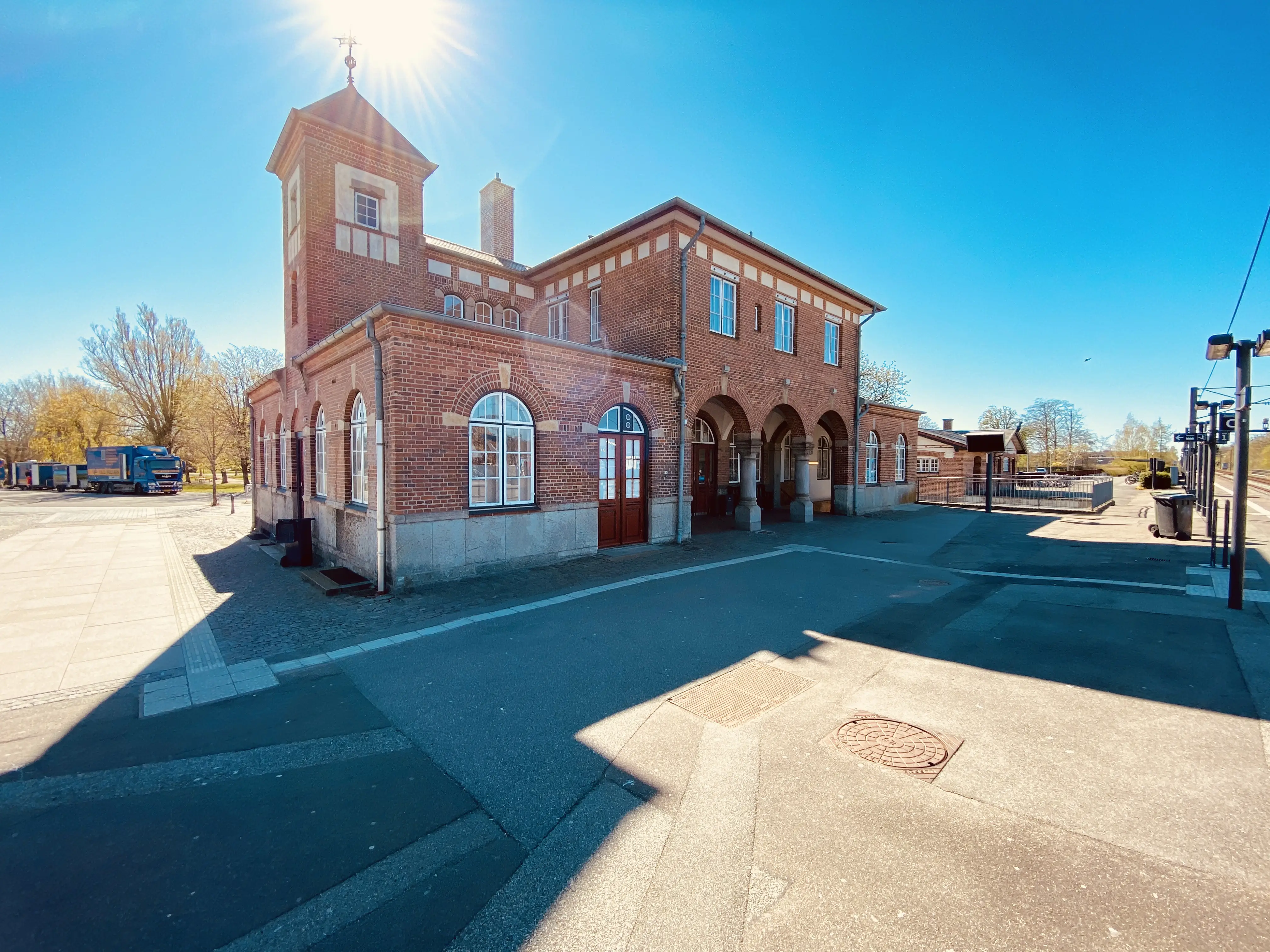 Billede af Humlebæk Station. Billede af Humlebæk Station.