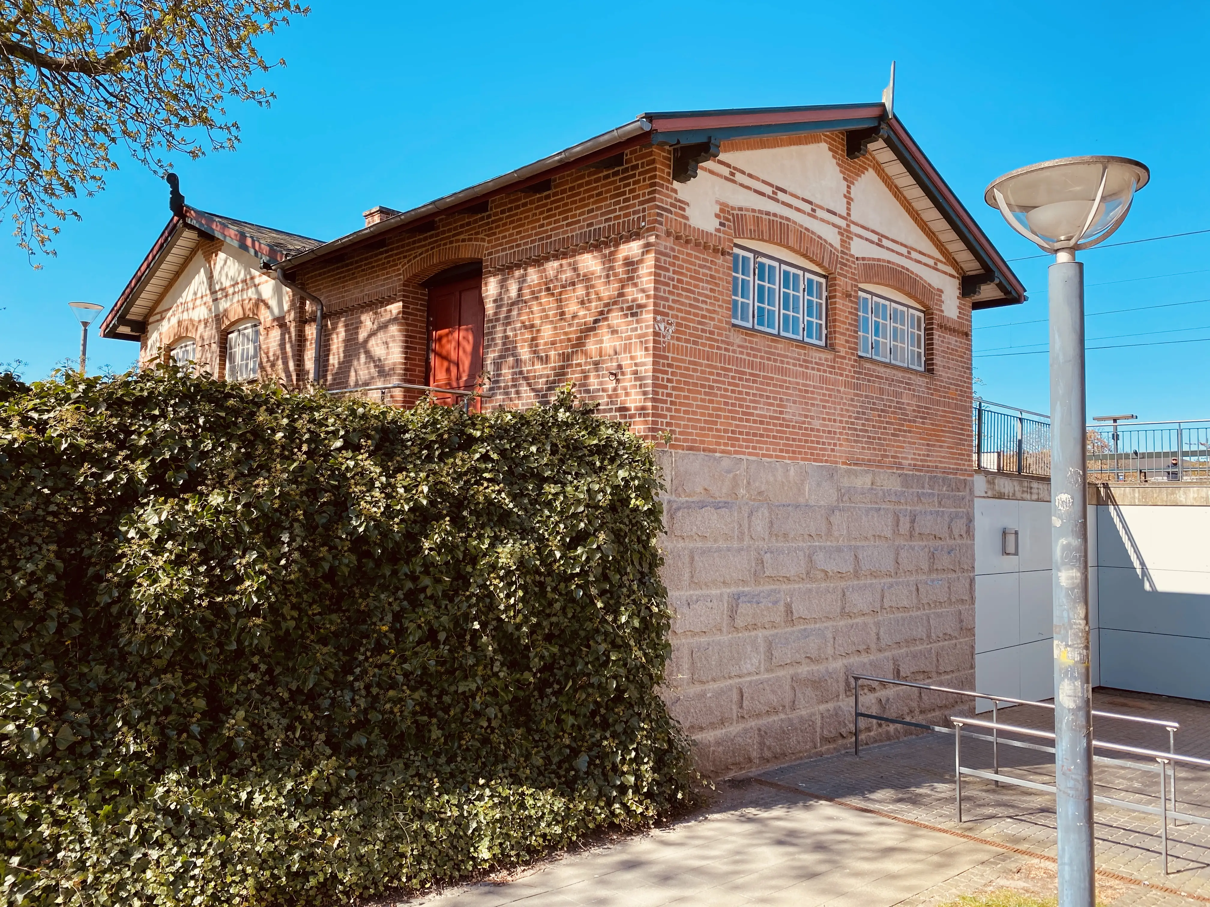 Billede af Humlebæk Station. Billede af Humlebæk Station.