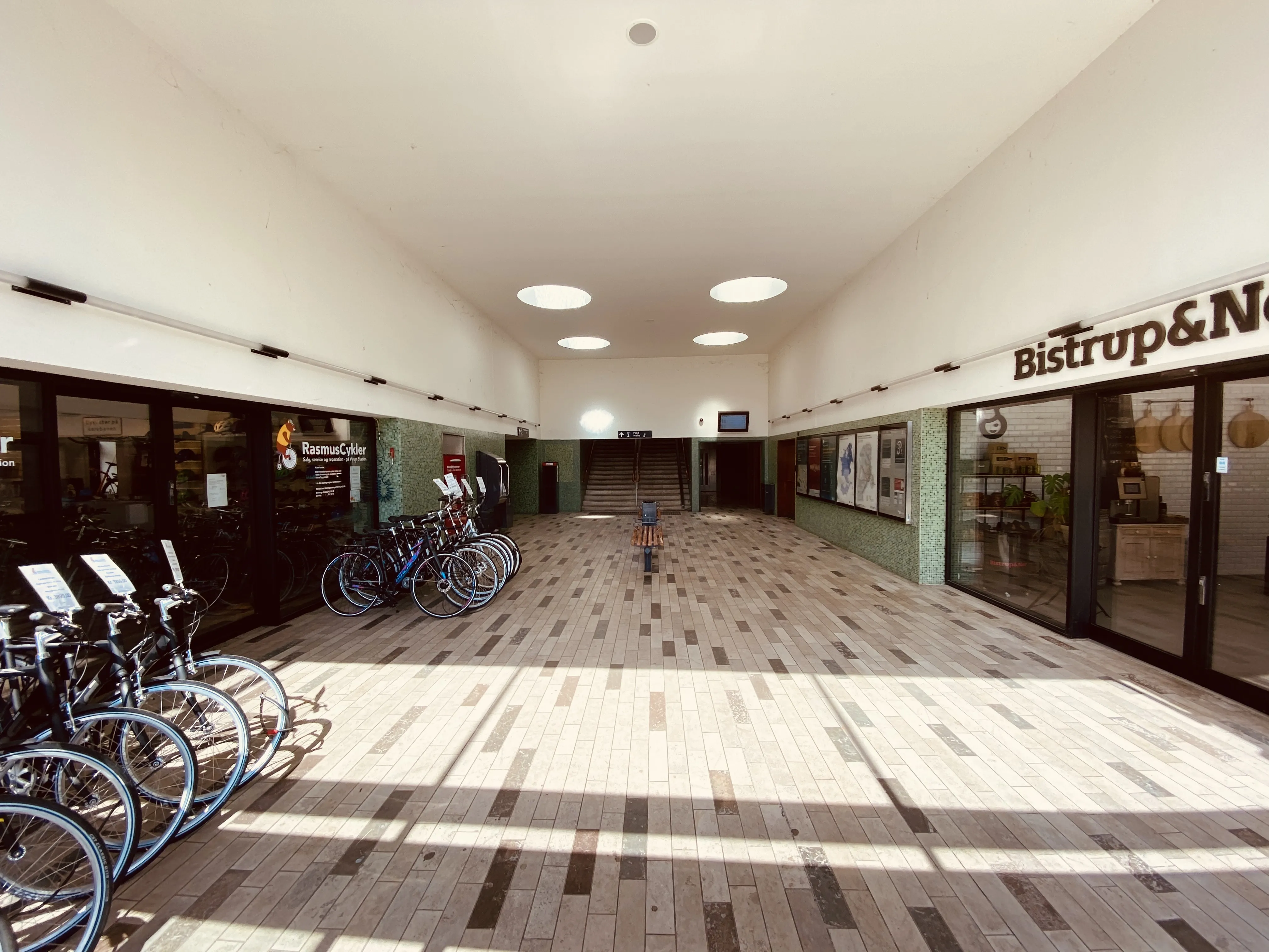 Billede af Virum S-togsstation. Billede af Virum S-togsstation.