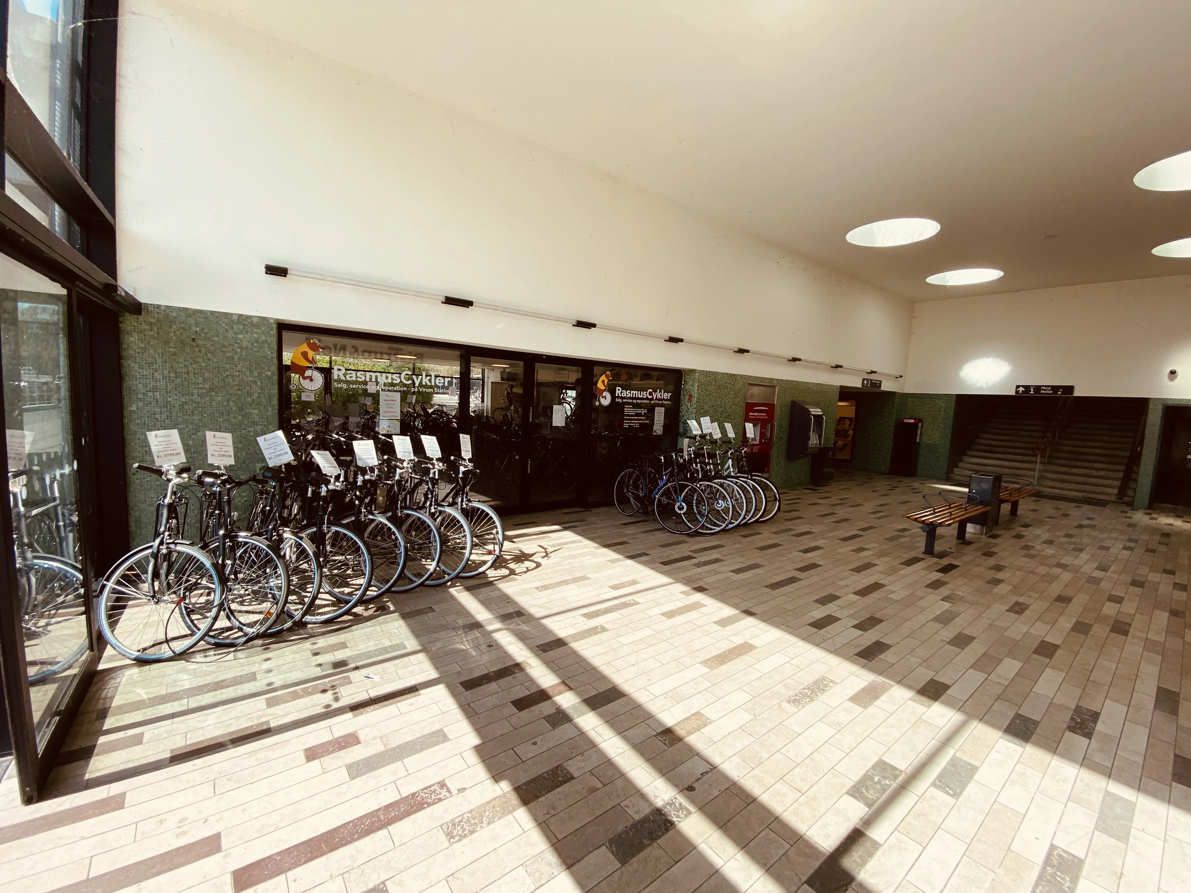 Billede af Virum S-togsstation. Billede af Virum S-togsstation.