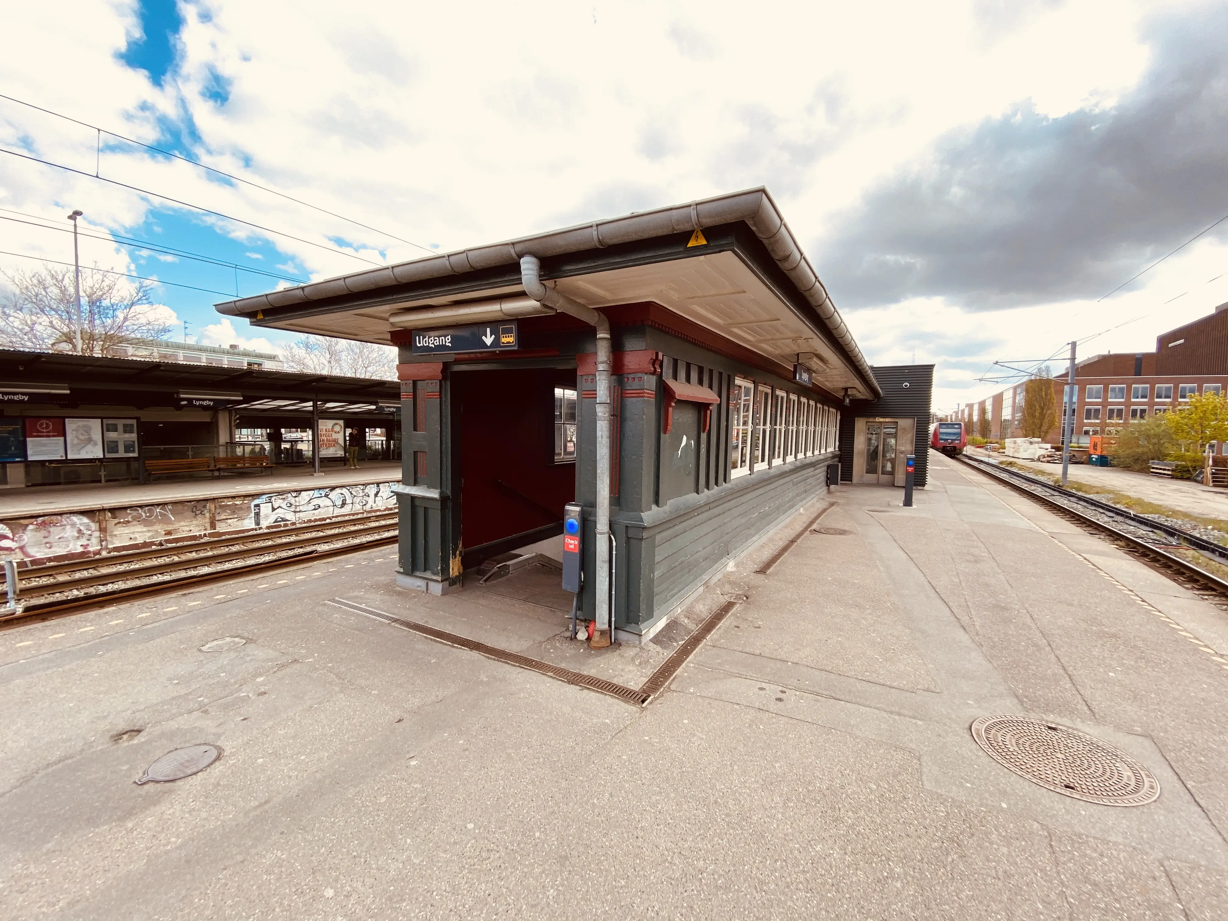 Billede af Lyngby Station.