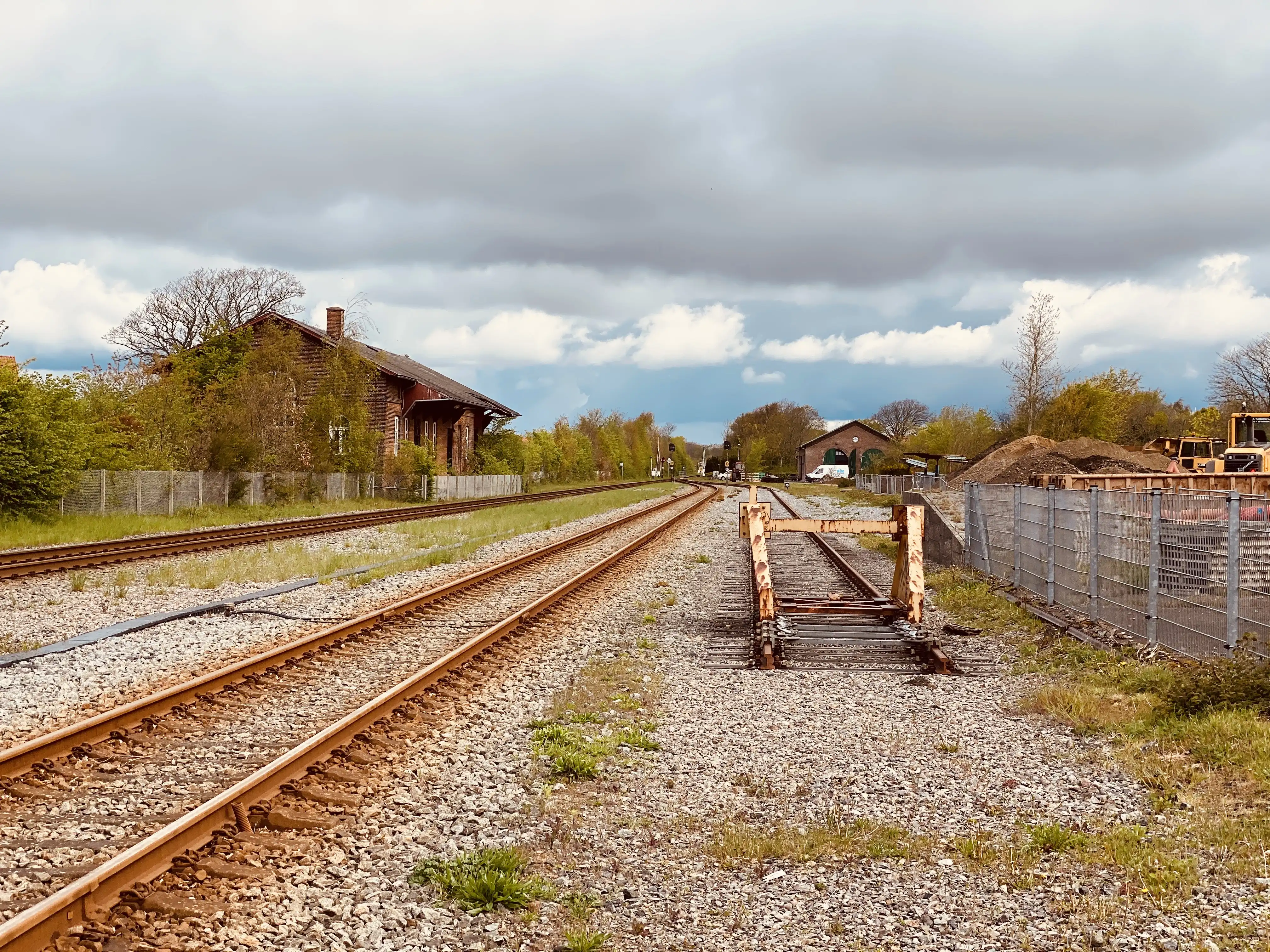 Billede af Ribe Stations sporareal. Billede af Ribe Stations sporareal.