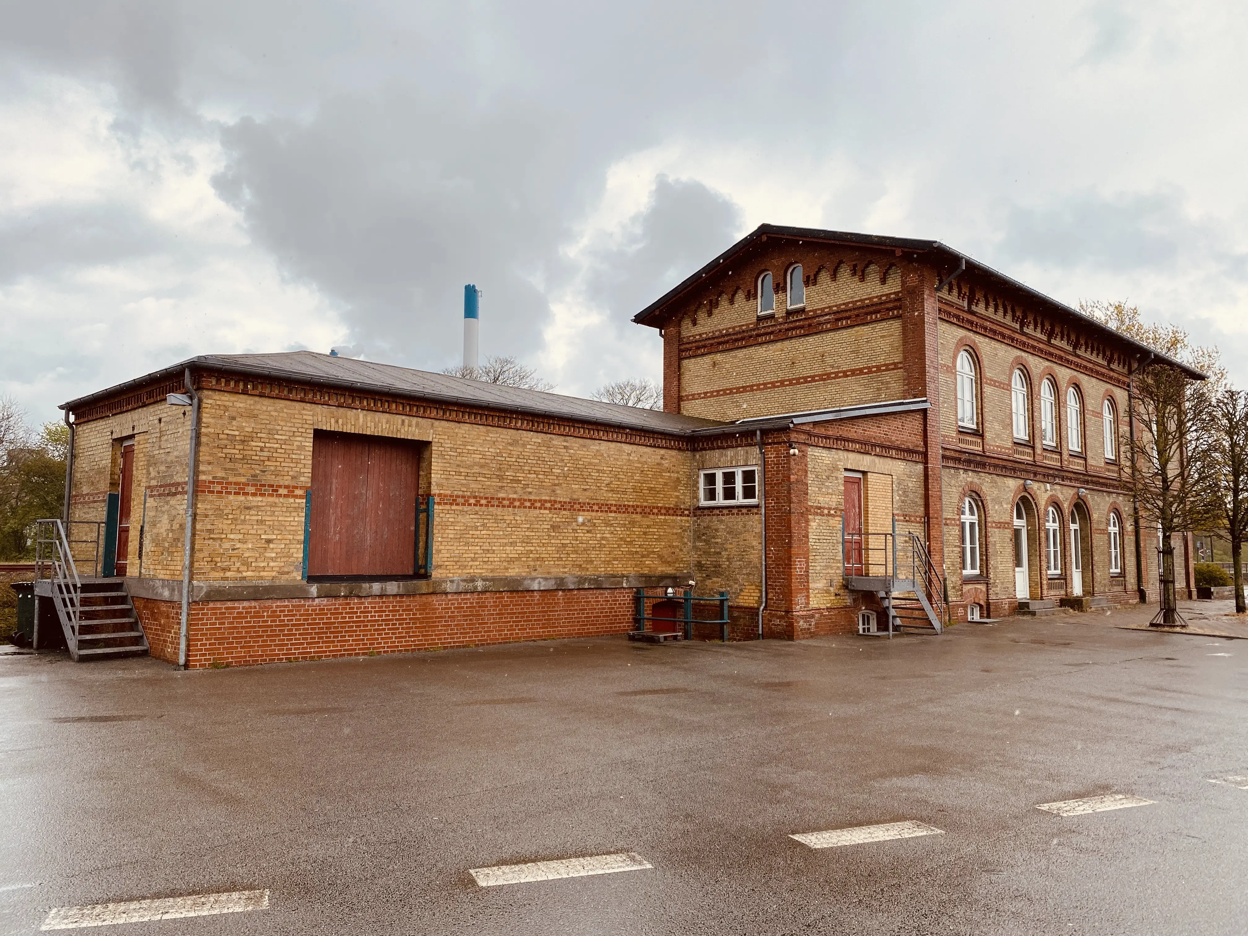 Billede af Skærbæk Stations pakhus.