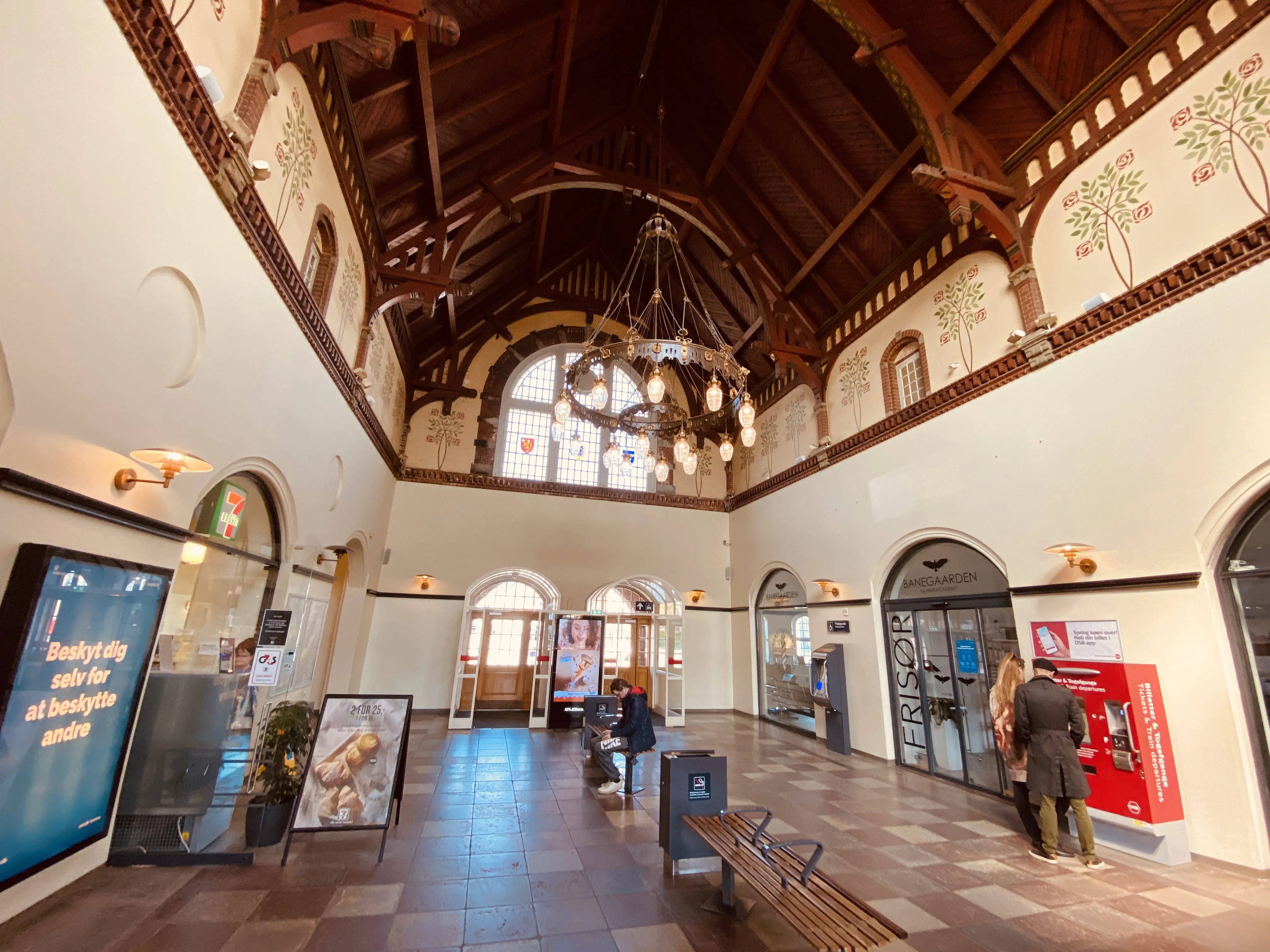 Billede af Esbjerg Station. Billede af Esbjerg Station.