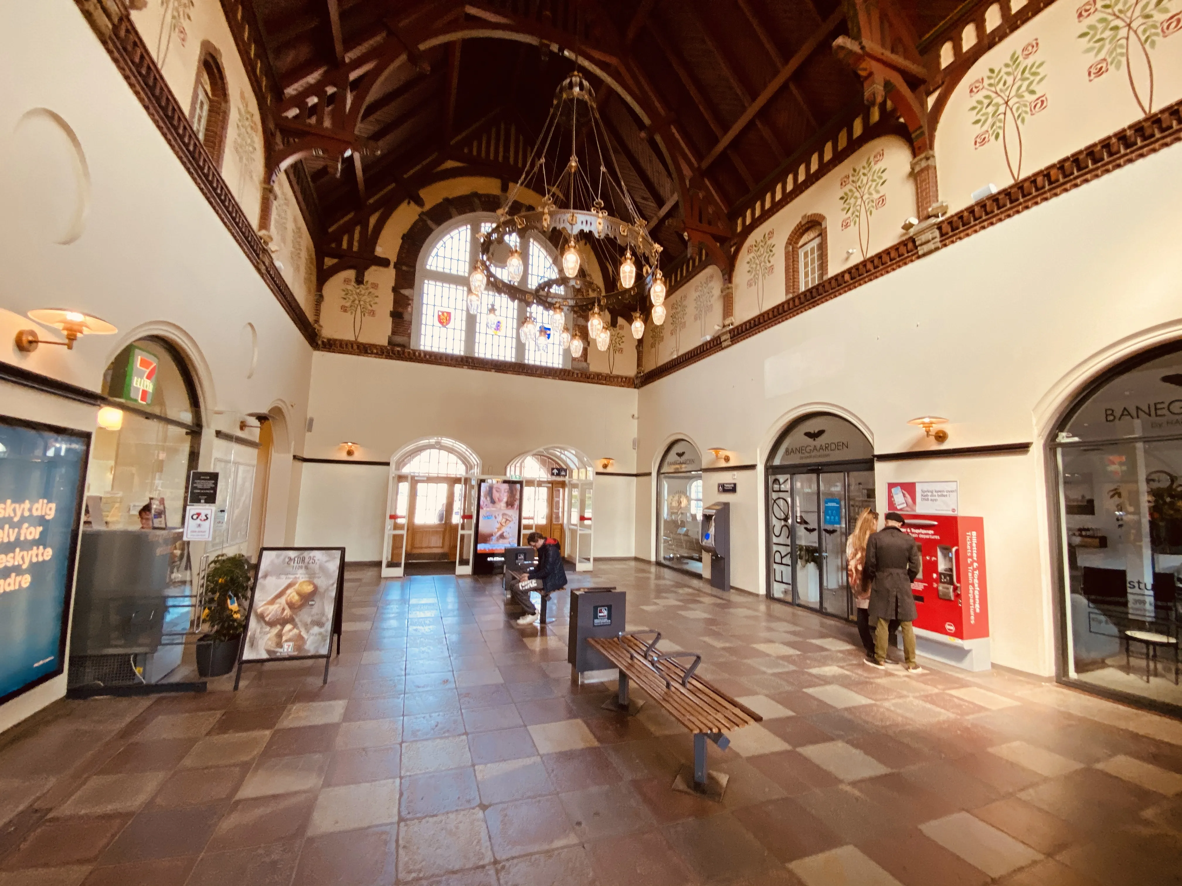 Billede af Esbjerg Station. Billede af Esbjerg Station.