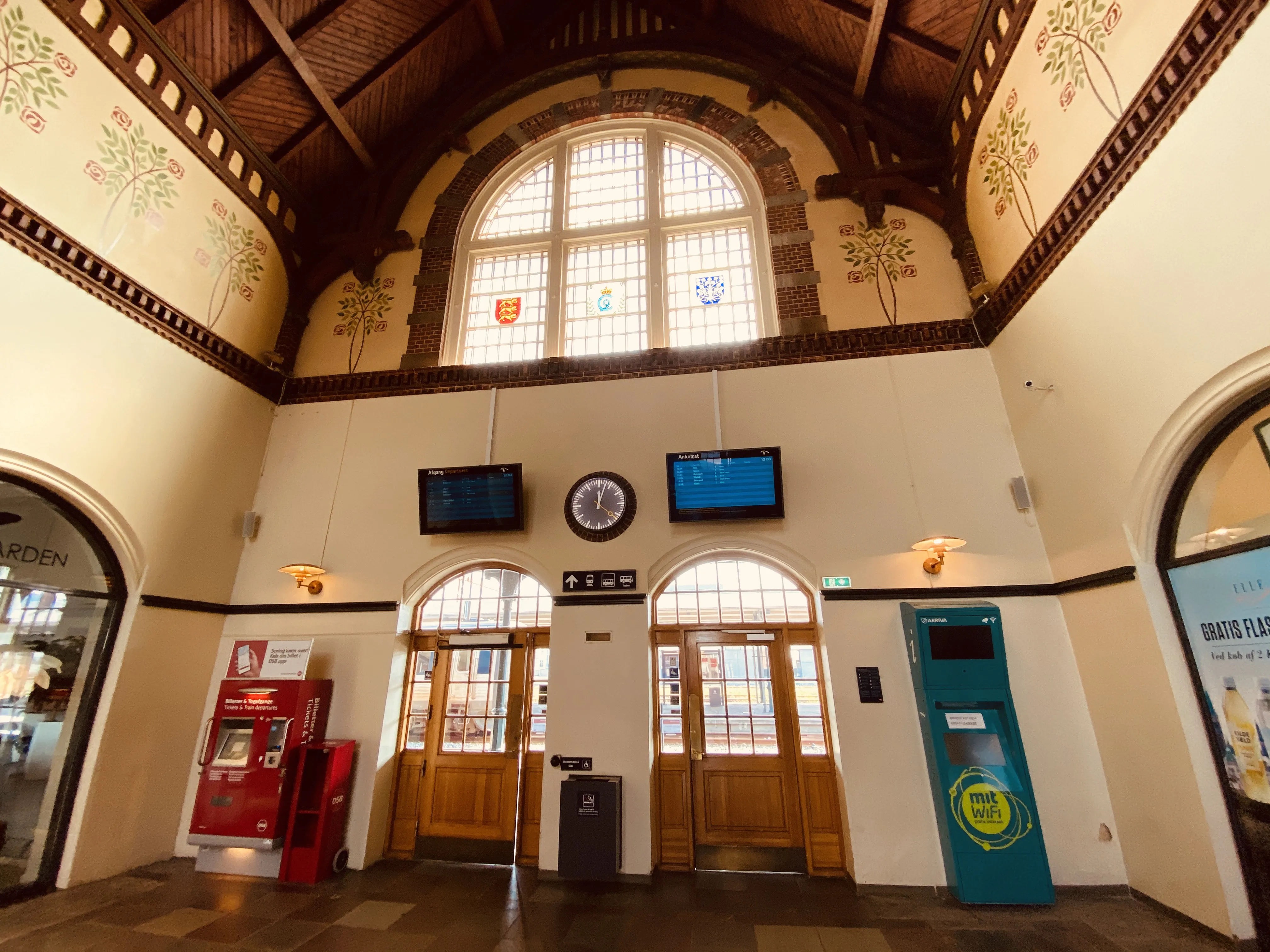 Billede af Esbjerg Station. Billede af Esbjerg Station.