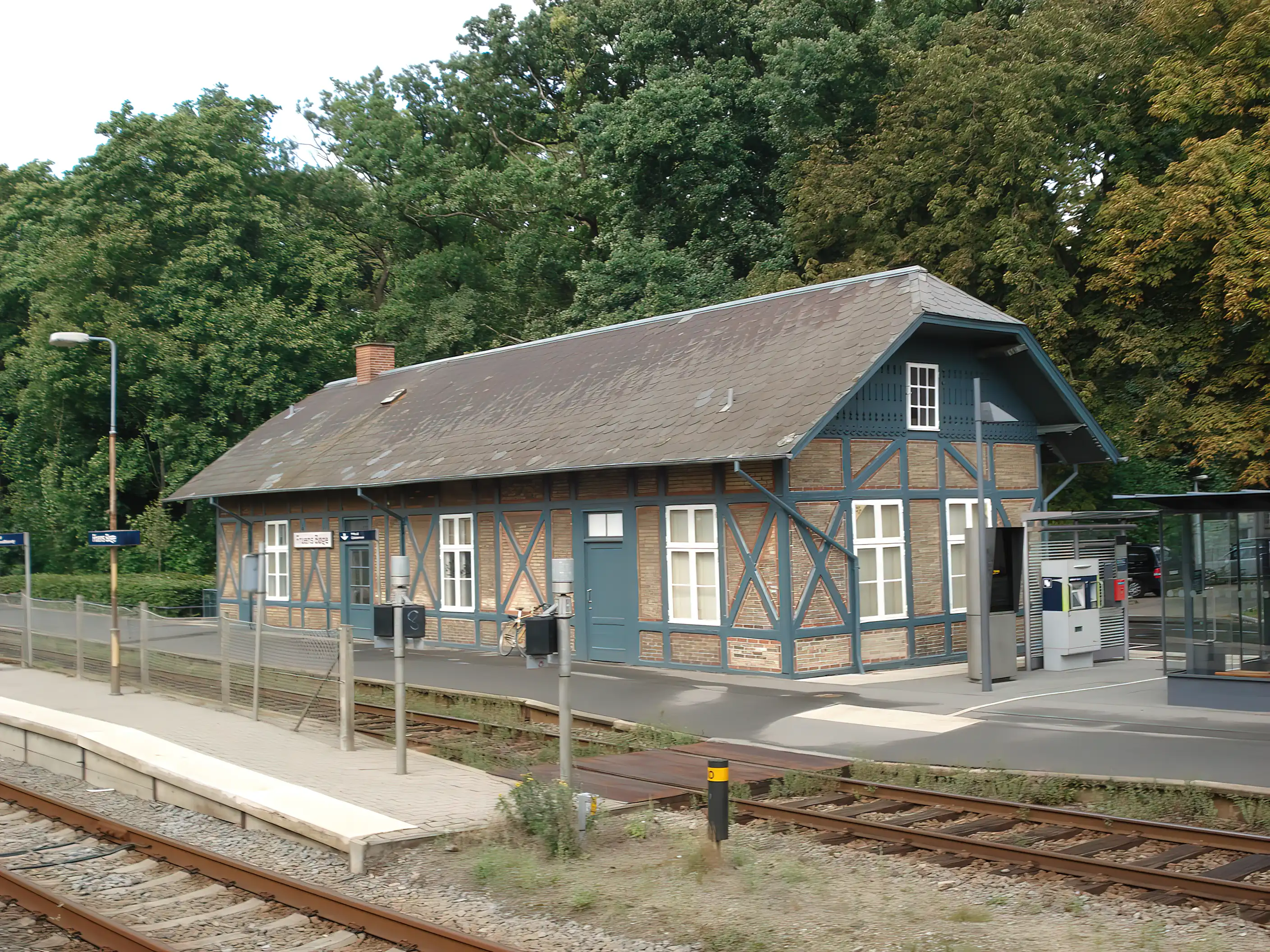 Billede af Fruens Bøge Station. Billede af Fruens Bøge Station.