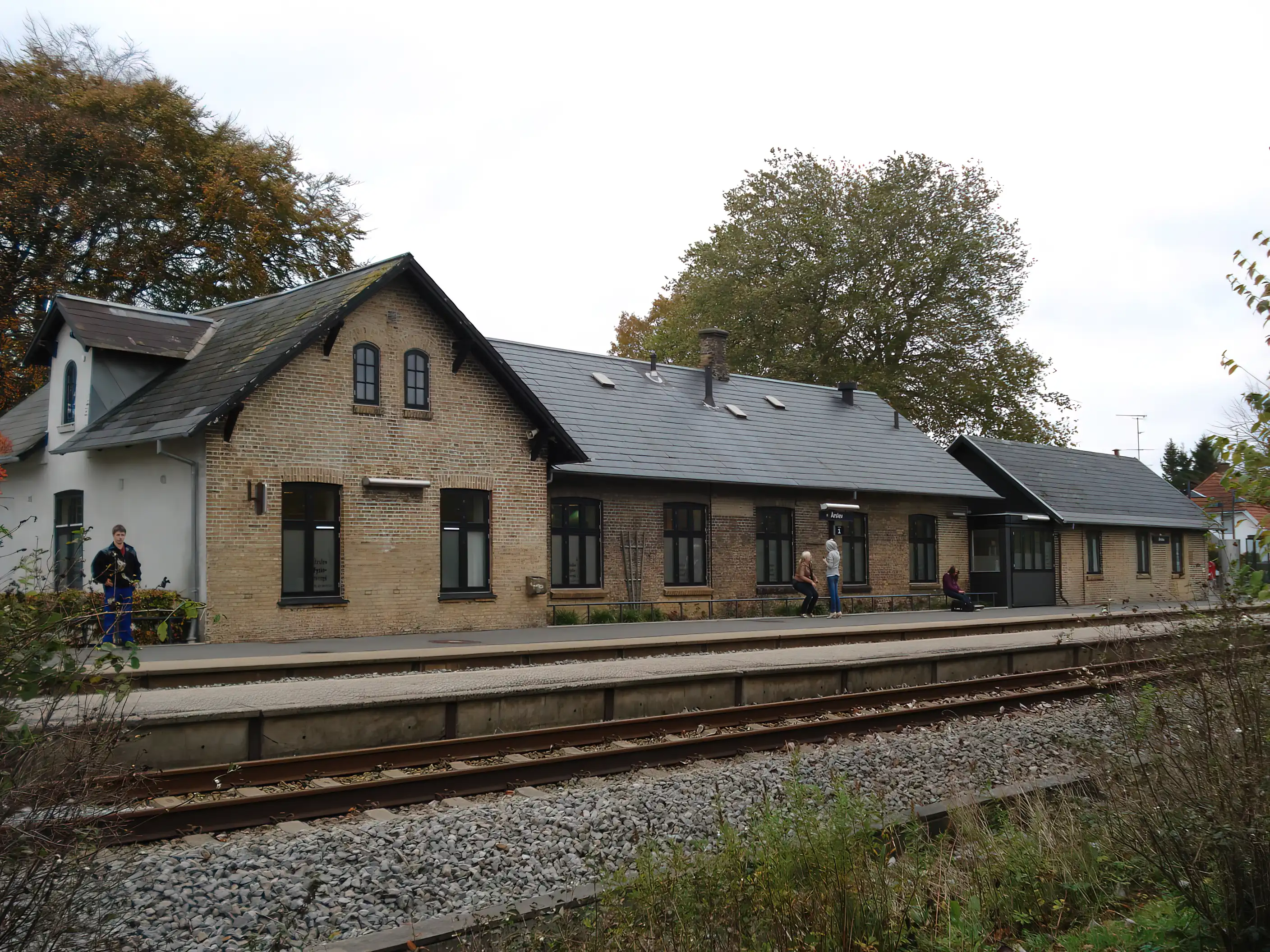 Billede af Årslev Station.