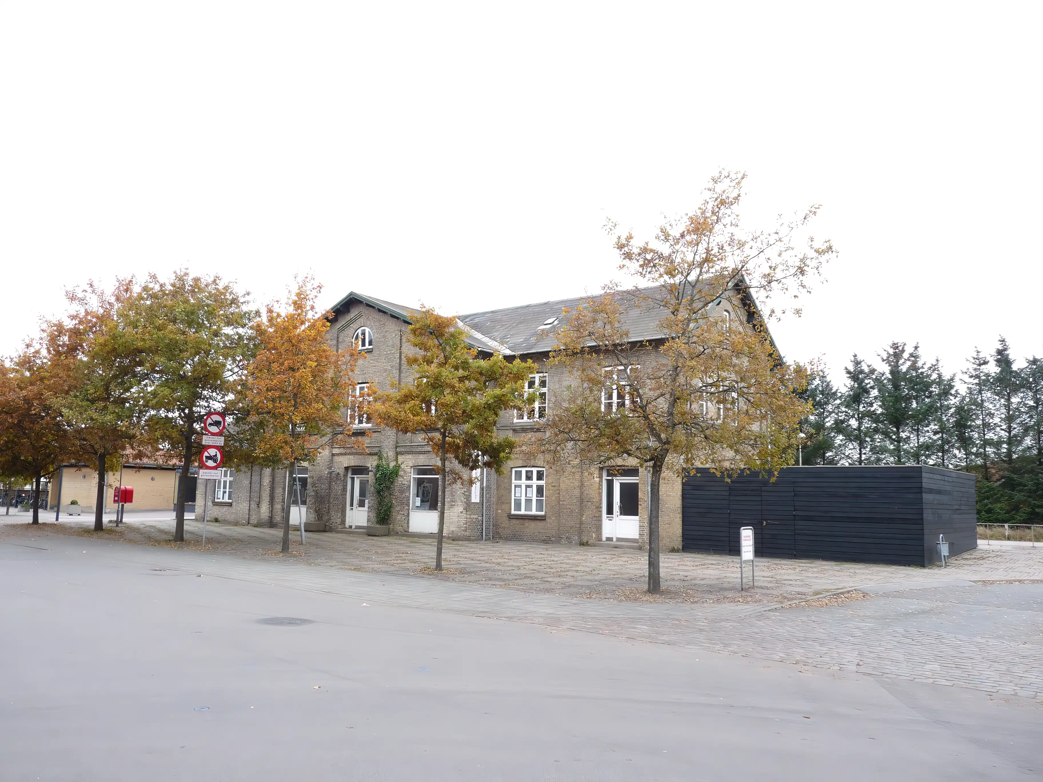 Billede af Vrå Station. Billede af Vrå Station.