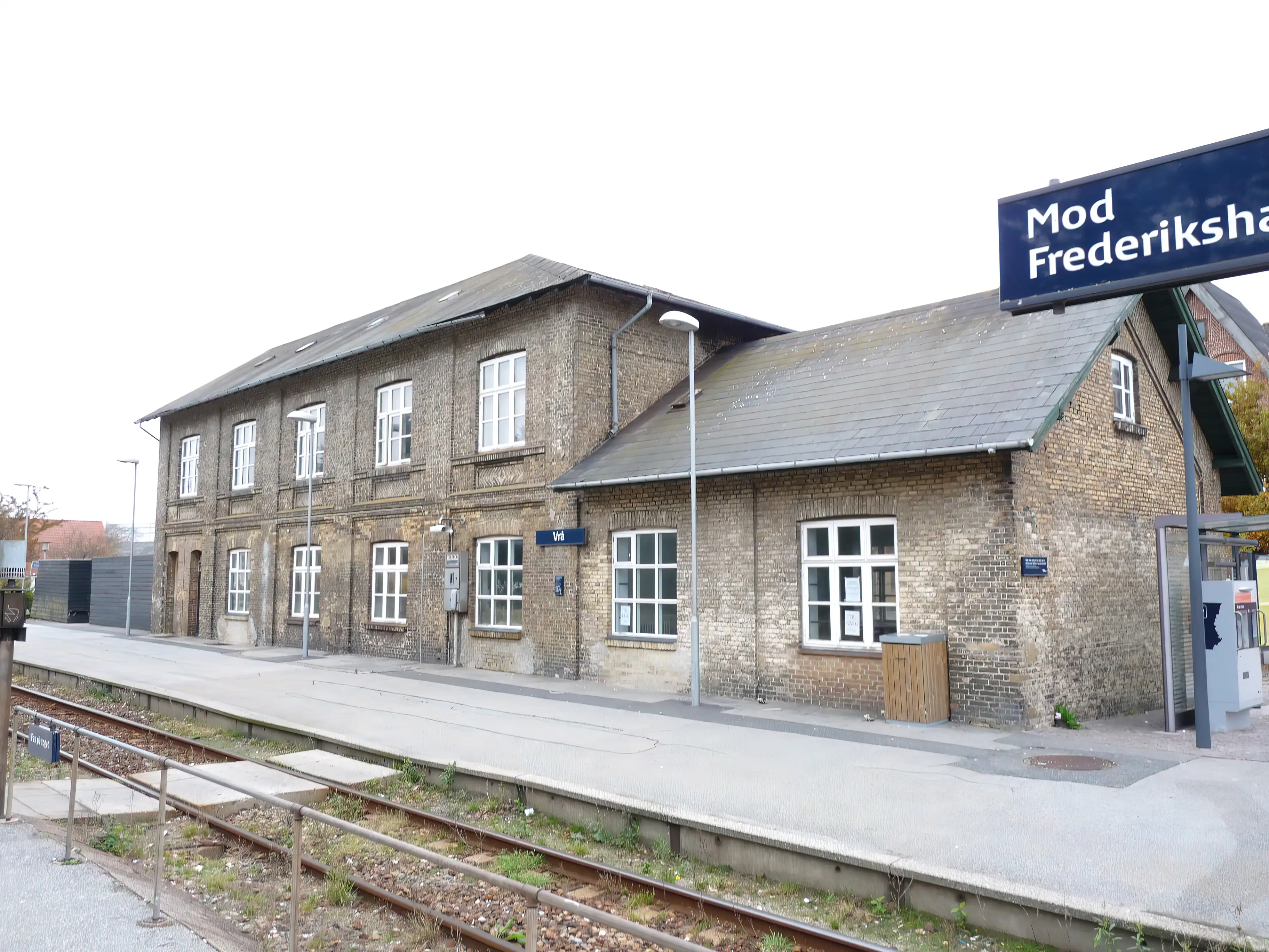Billede af Vrå Station. Billede af Vrå Station.