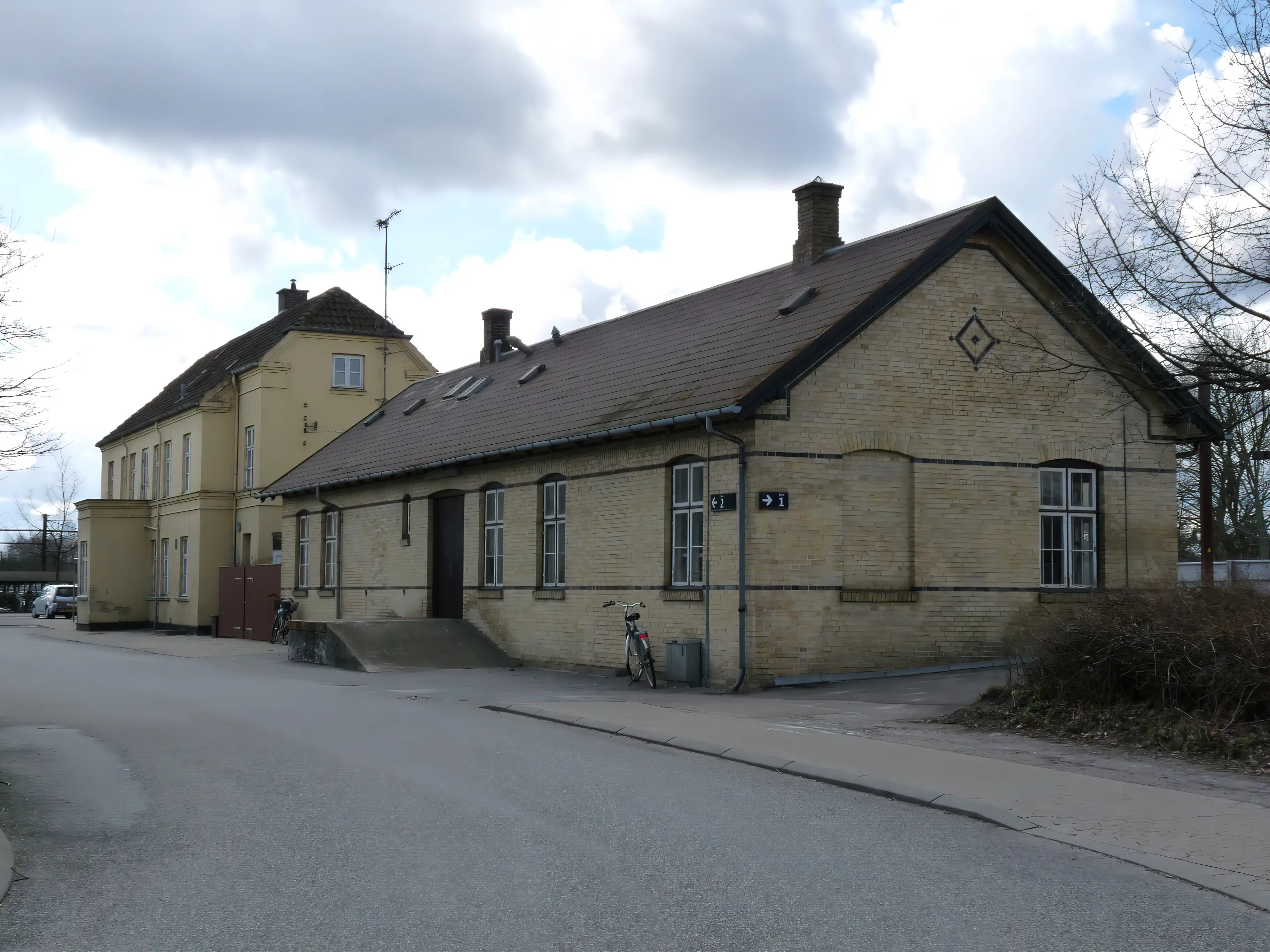 Billede af Viby Sjælland Stations pakhus.