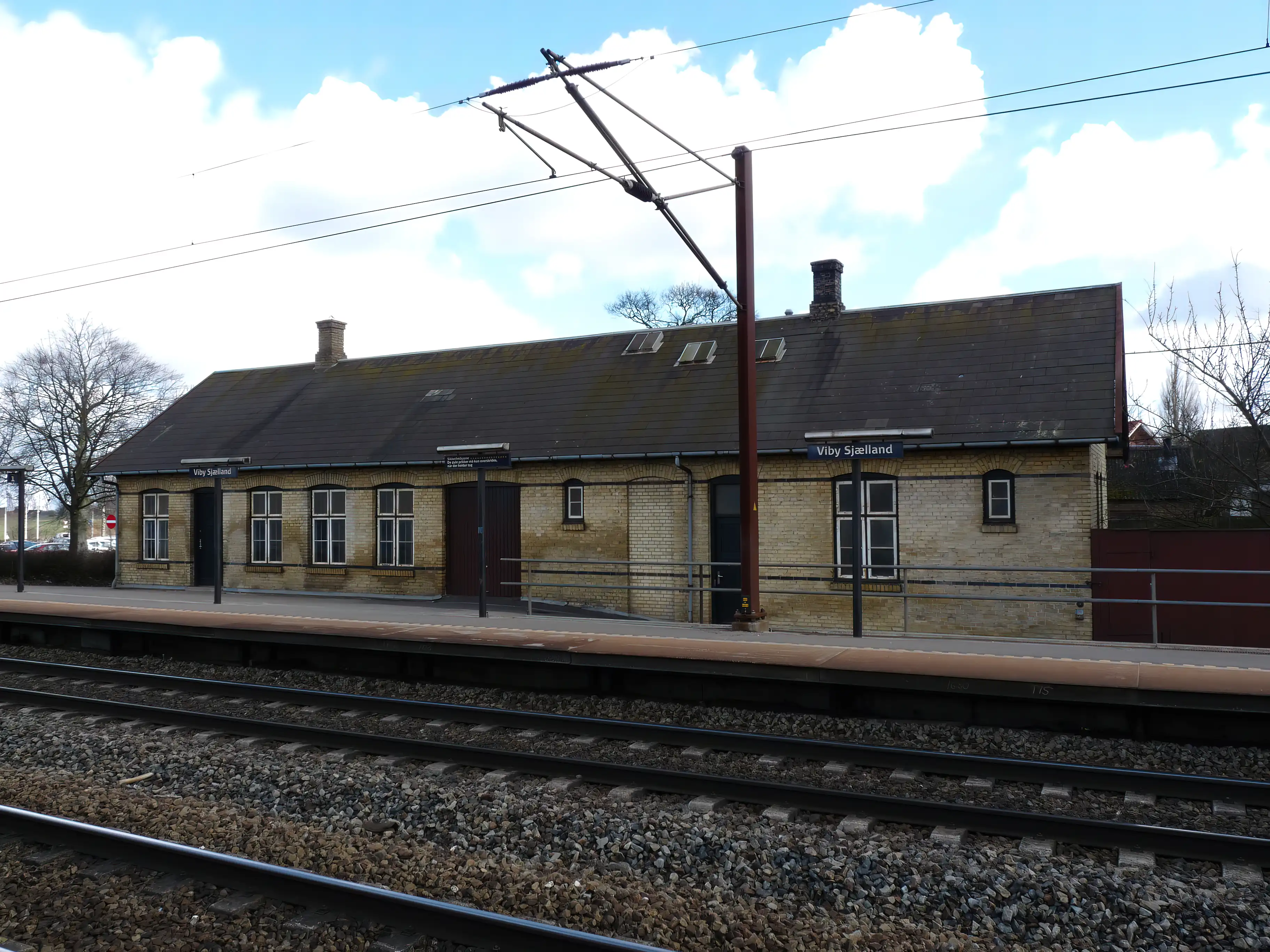 Billede af Viby Sjælland Stations pakhus.