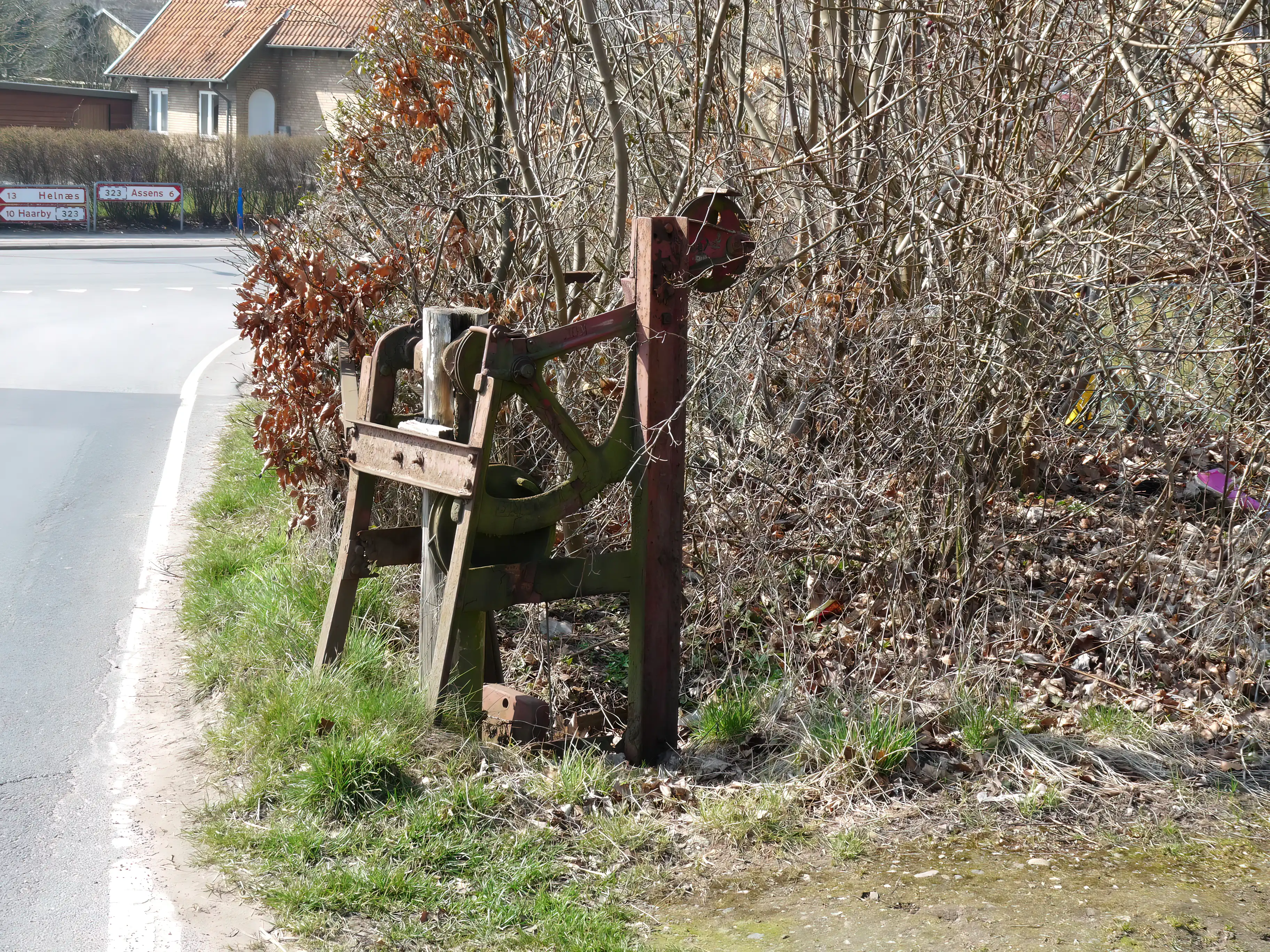 Billede af Stein & Meyland Jernstøberi og Maskinfabrik bomspil ved Ebberup Station. Billede af Stein & Meyland Jernstøberi og Maskinfabrik bomspil ved Ebberup Station.