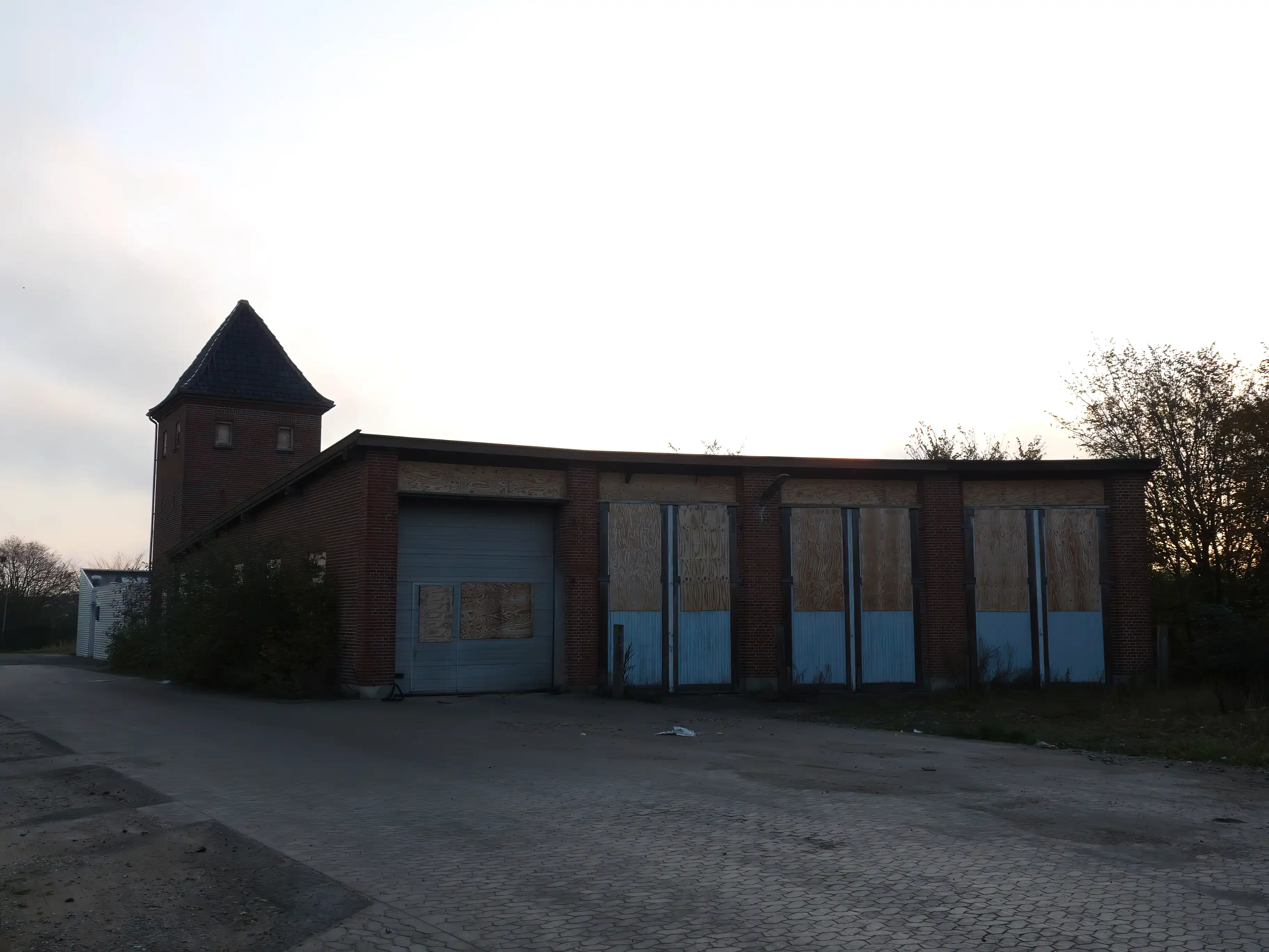 Billede af Gilleleje Stations remise. Billede af Gilleleje Stations remise.