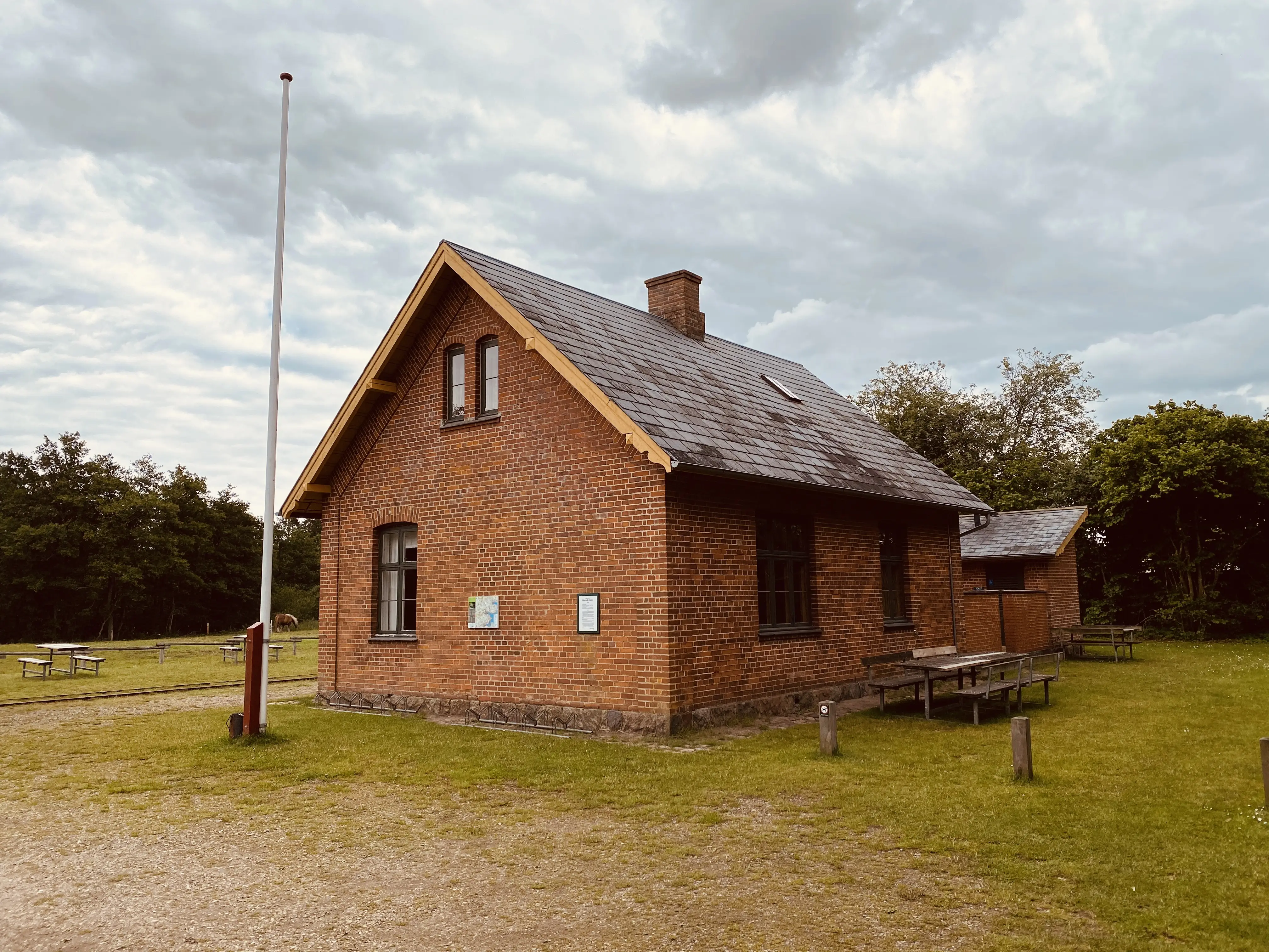 Billede af Bindeballe Holdeplads. Billede af Bindeballe Holdeplads.