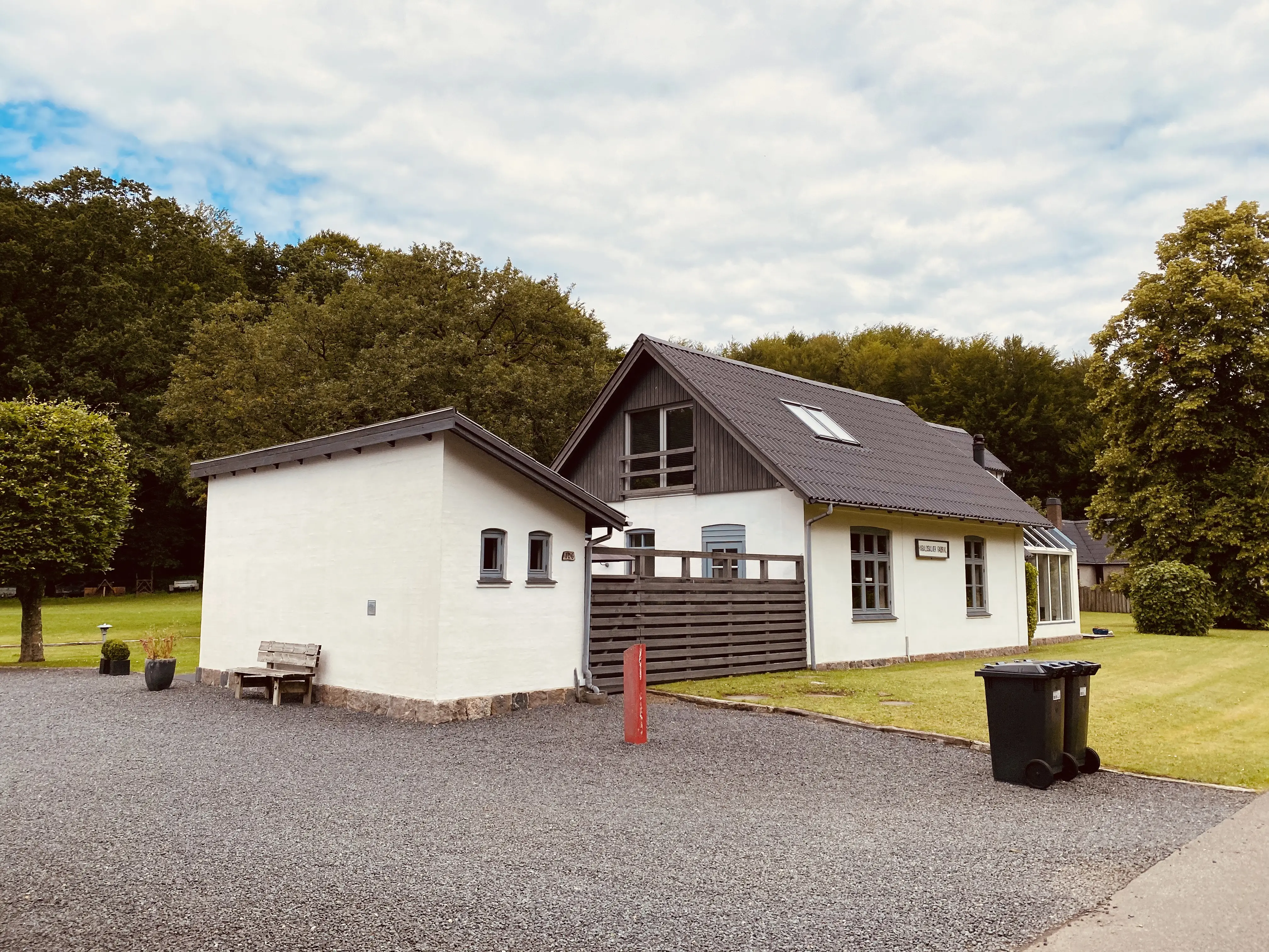 Billede af Haraldskær Fabrik Holdeplads. Billede af Haraldskær Fabrik Holdeplads.