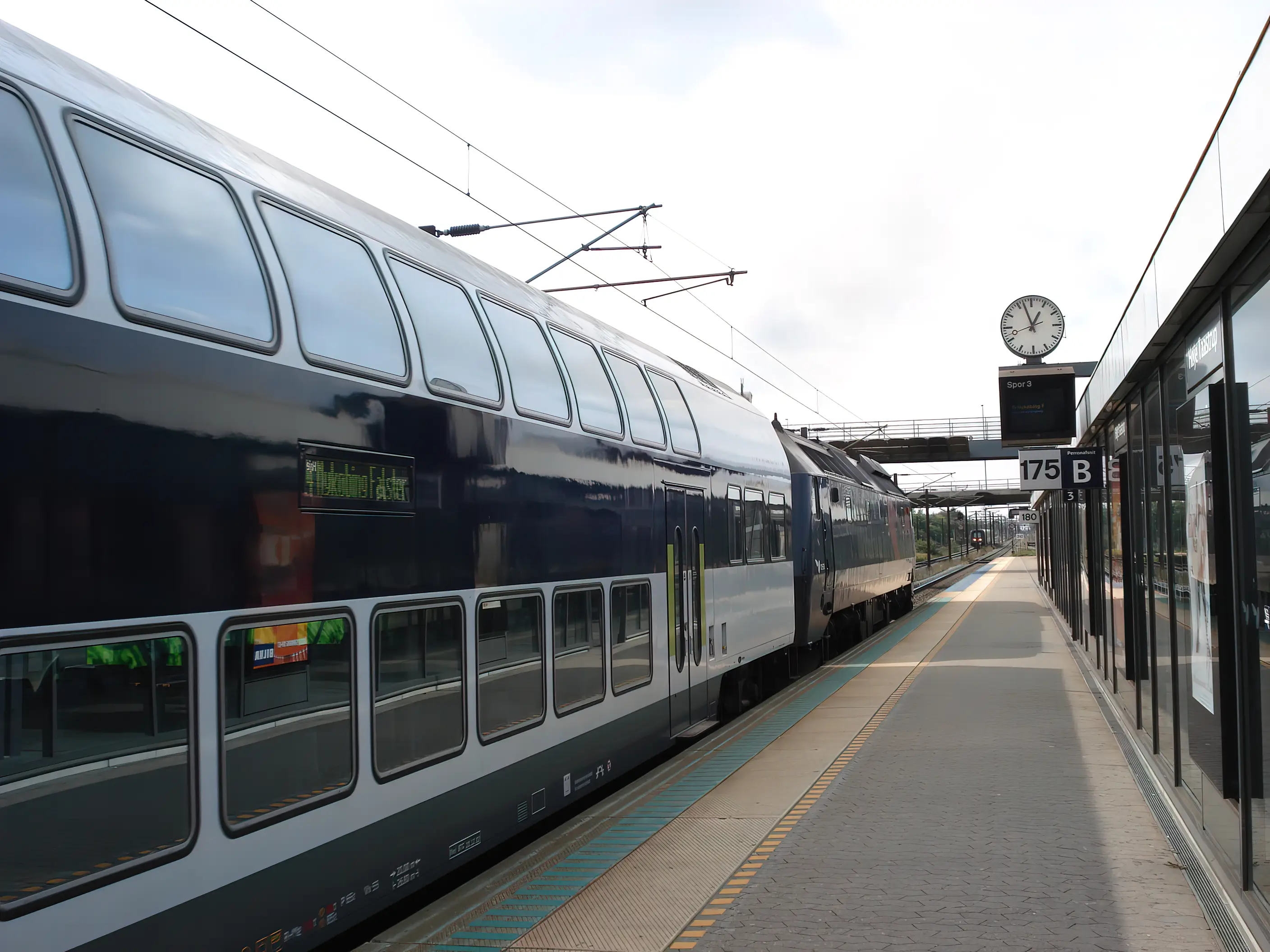 Billede af Høje Taastrup Stations sporareal.
