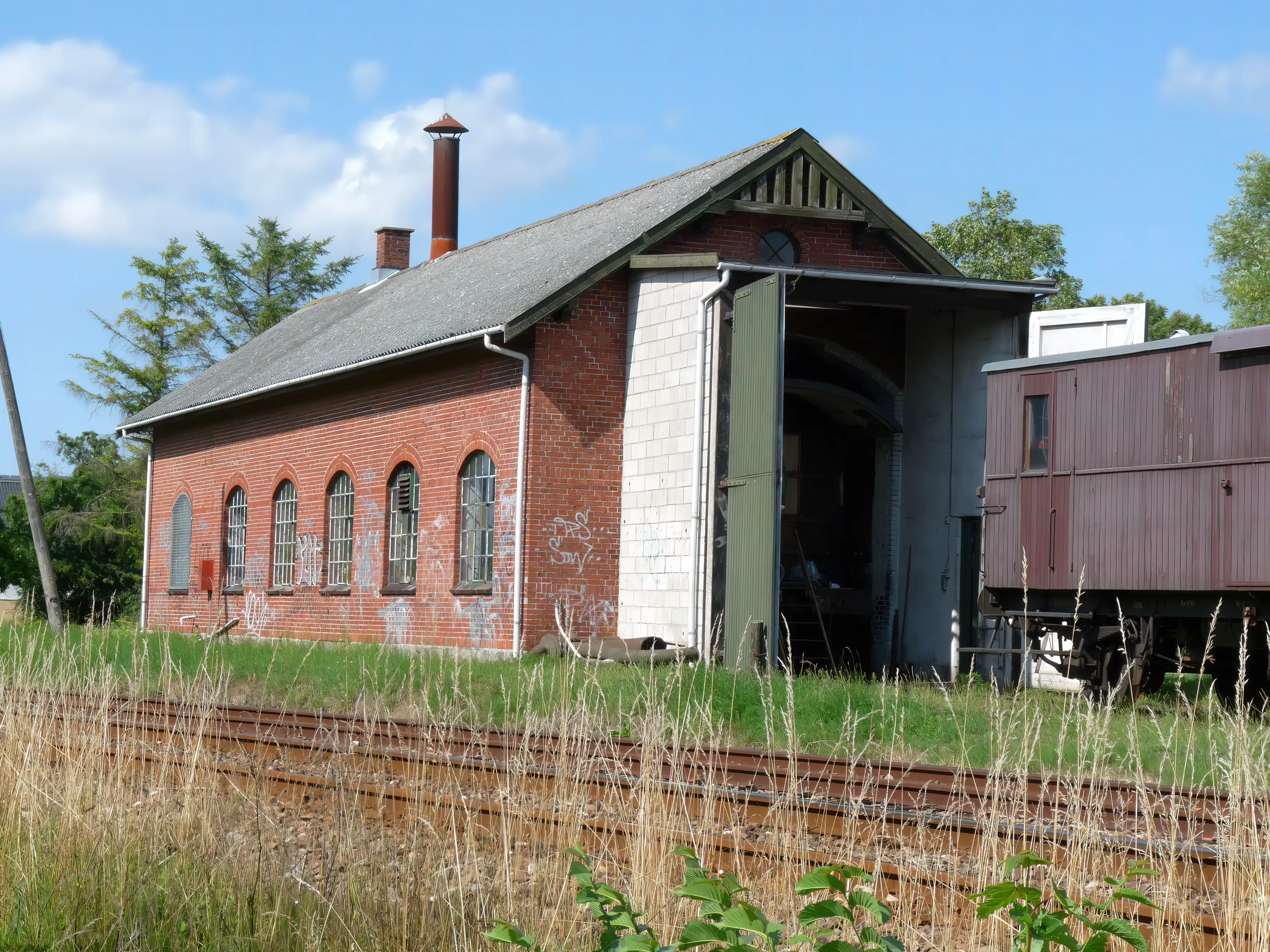 Billede af Høng Stations remise.