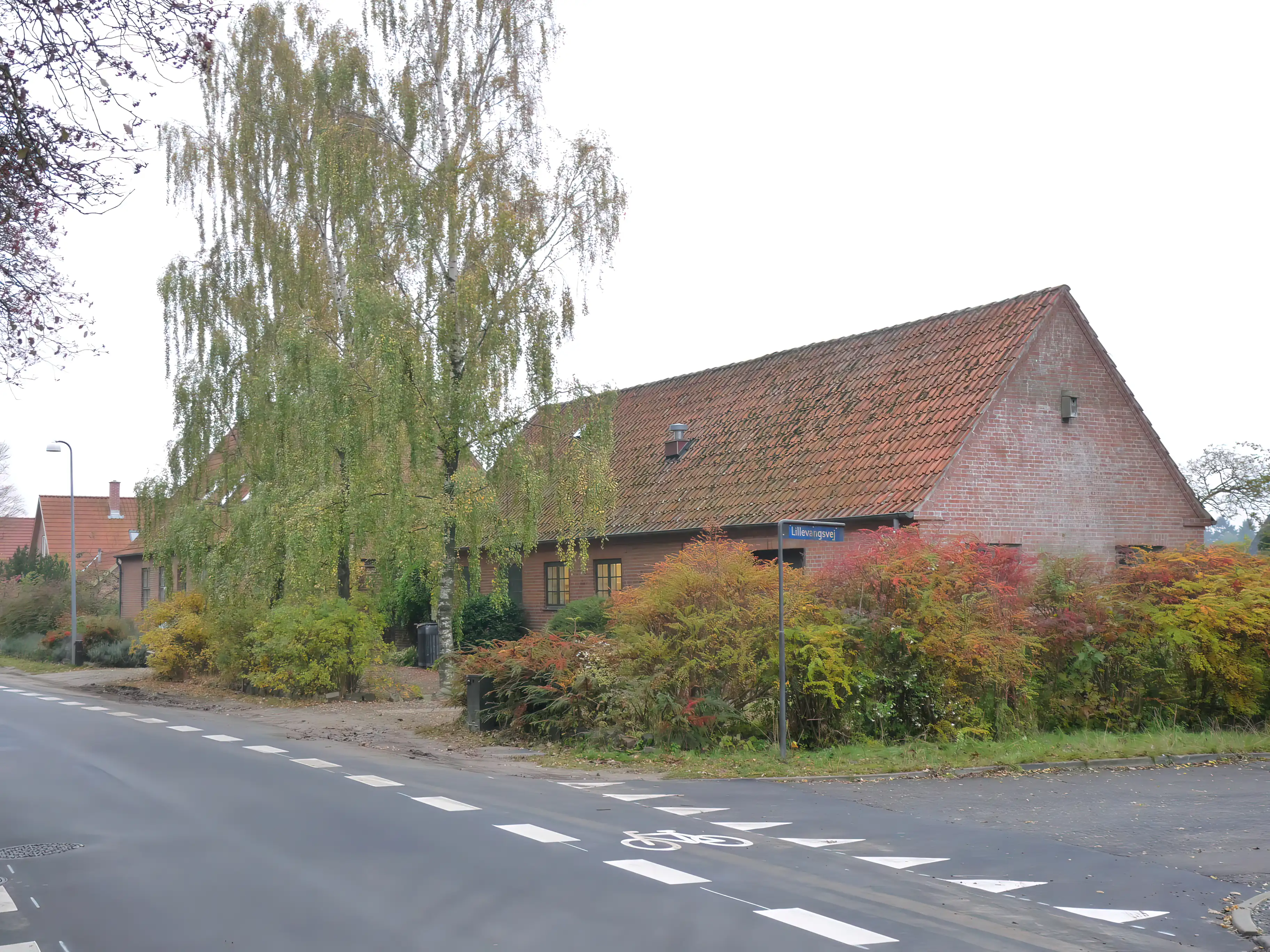 Billede af Jystrup Stations varehus. Billede af Jystrup Stations varehus.
