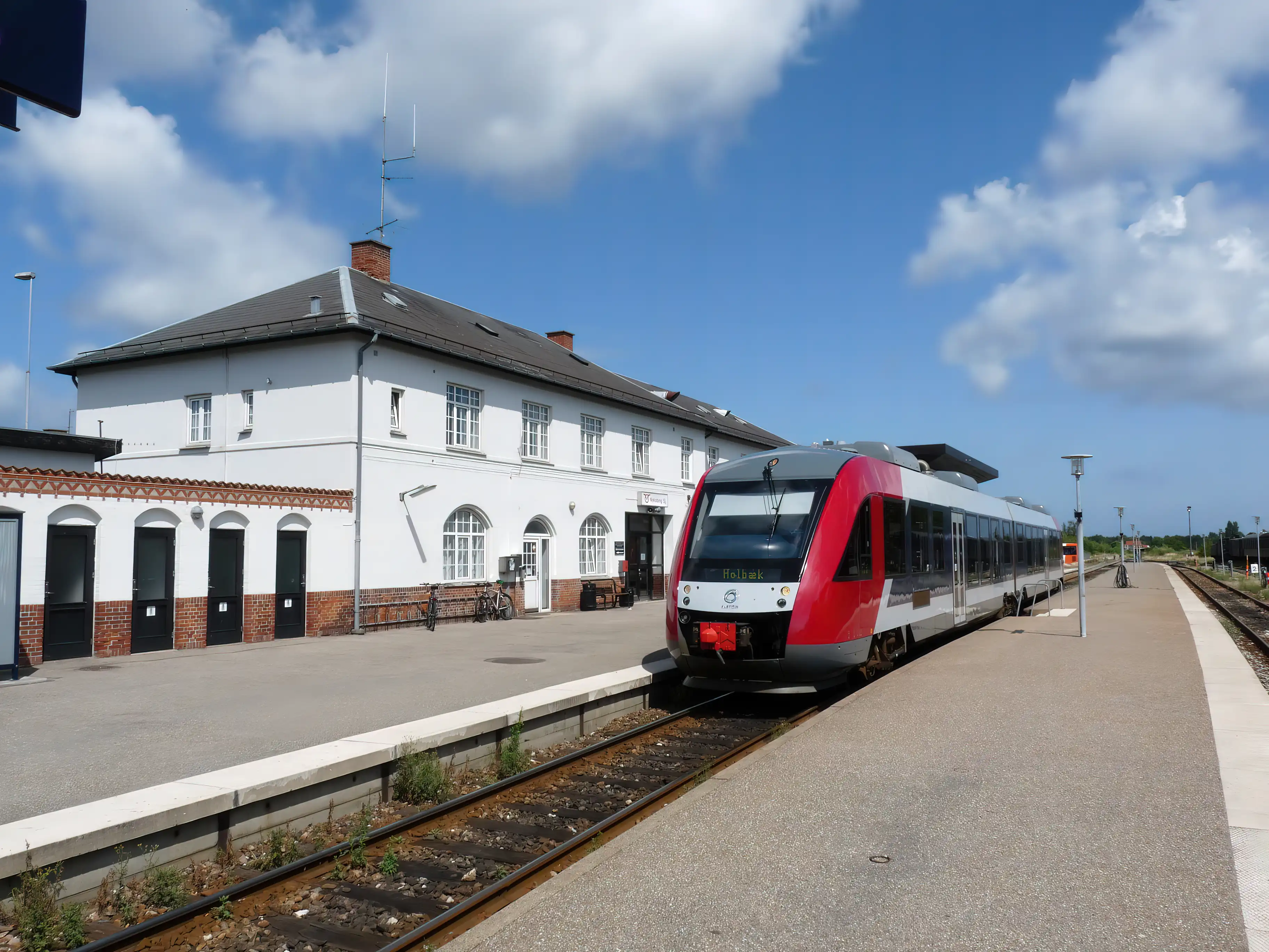 Billede af RTOG 2031-2131, tidligere VL 2031-2131 fotograferet ud for Nykøbing Sjælland Station. Billede af RTOG 2031-2131, tidligere VL 2031-2131 fotograferet ud for Nykøbing Sjælland Station.