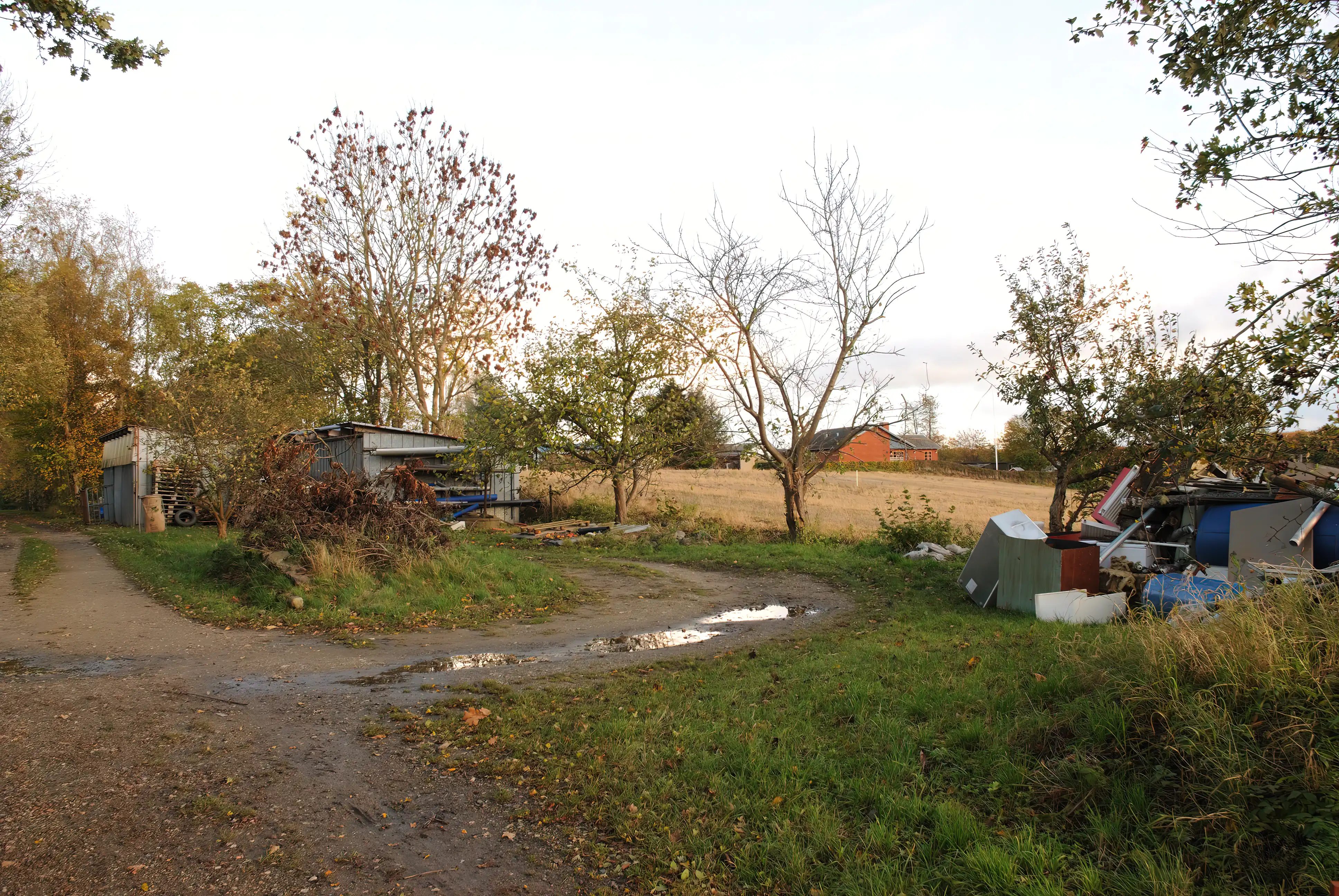 Billede af Skovsbo Trinbræt - Trinbræt er nedrevet, men Skovsbo Trinbræt har ligget her. Billede af Skovsbo Trinbræt - Trinbræt er nedrevet, men Skovsbo Trinbræt har ligget her.