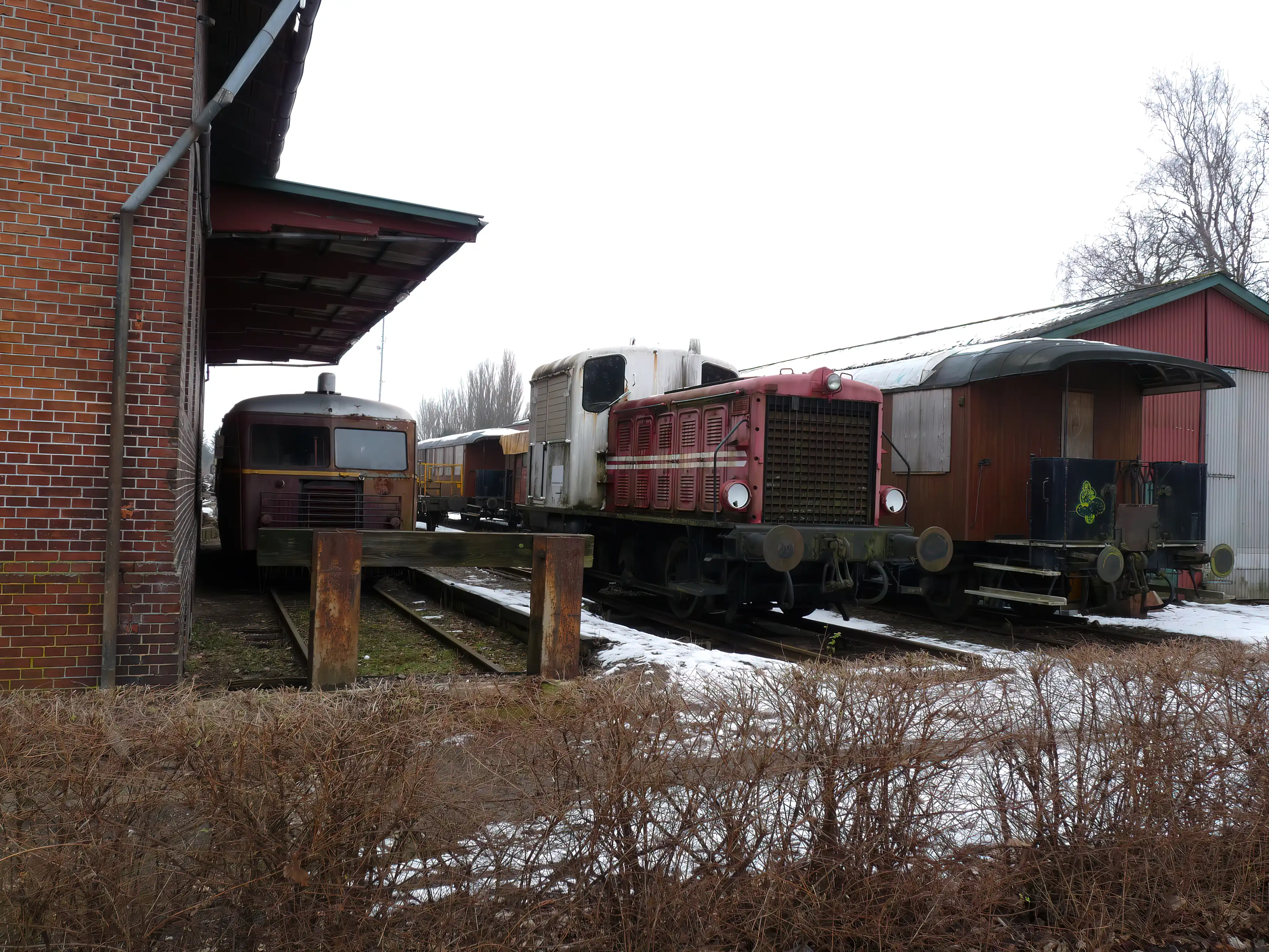 Billede af tog ud for Skælskør Station. Billede af tog ud for Skælskør Station.