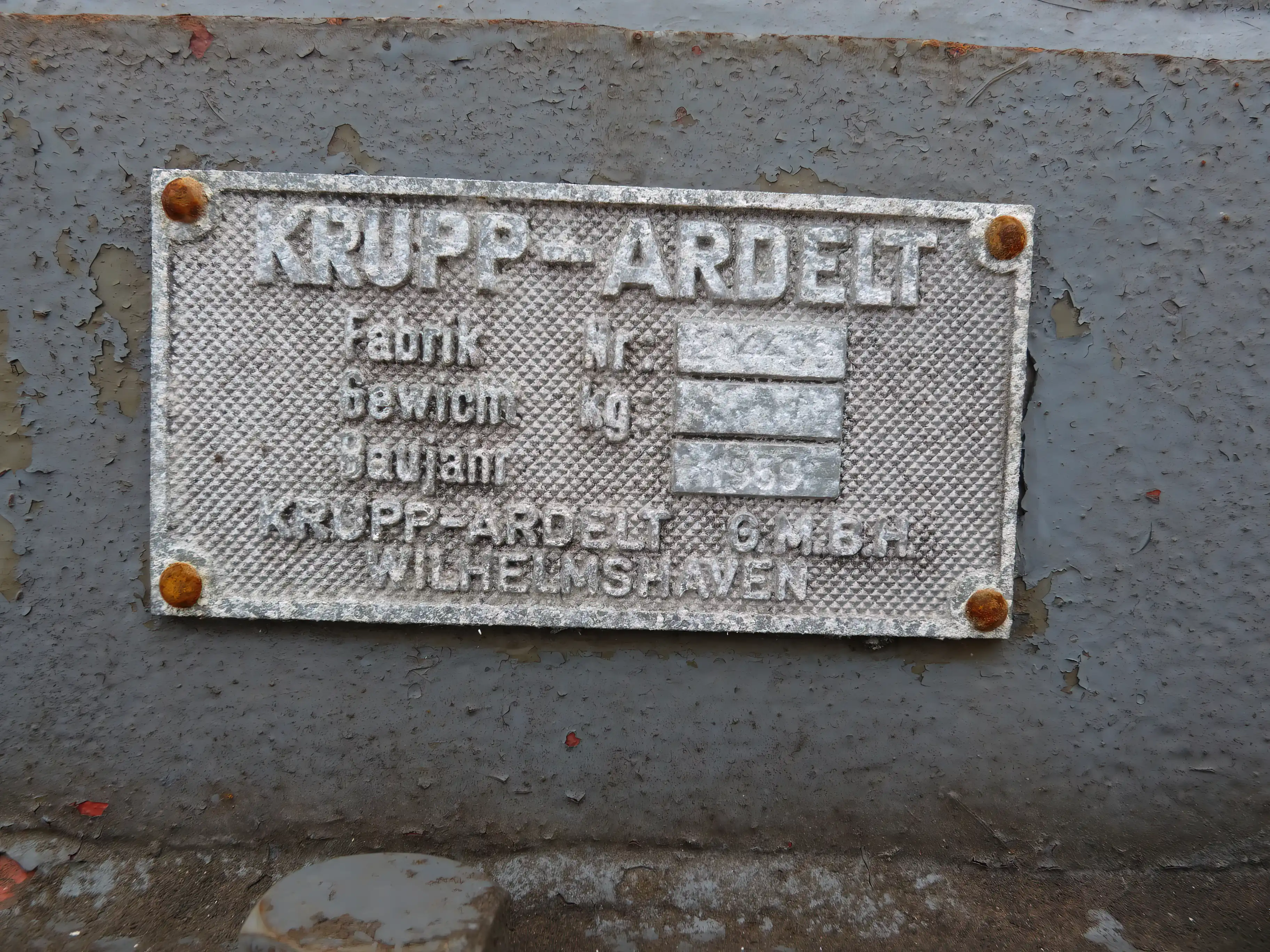 Billede af tog ud for Skælskør Station. Billede af tog ud for Skælskør Station.