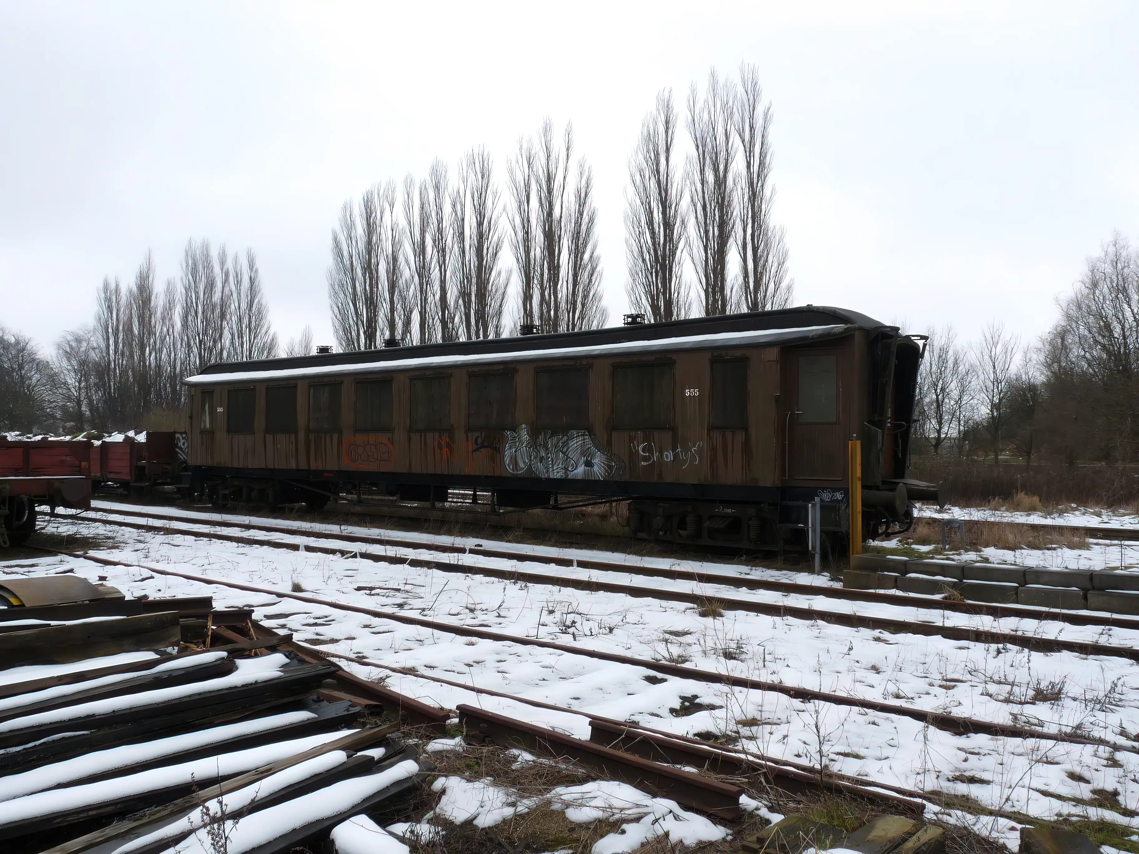Billede af tog ud for Skælskør Station. Billede af tog ud for Skælskør Station.