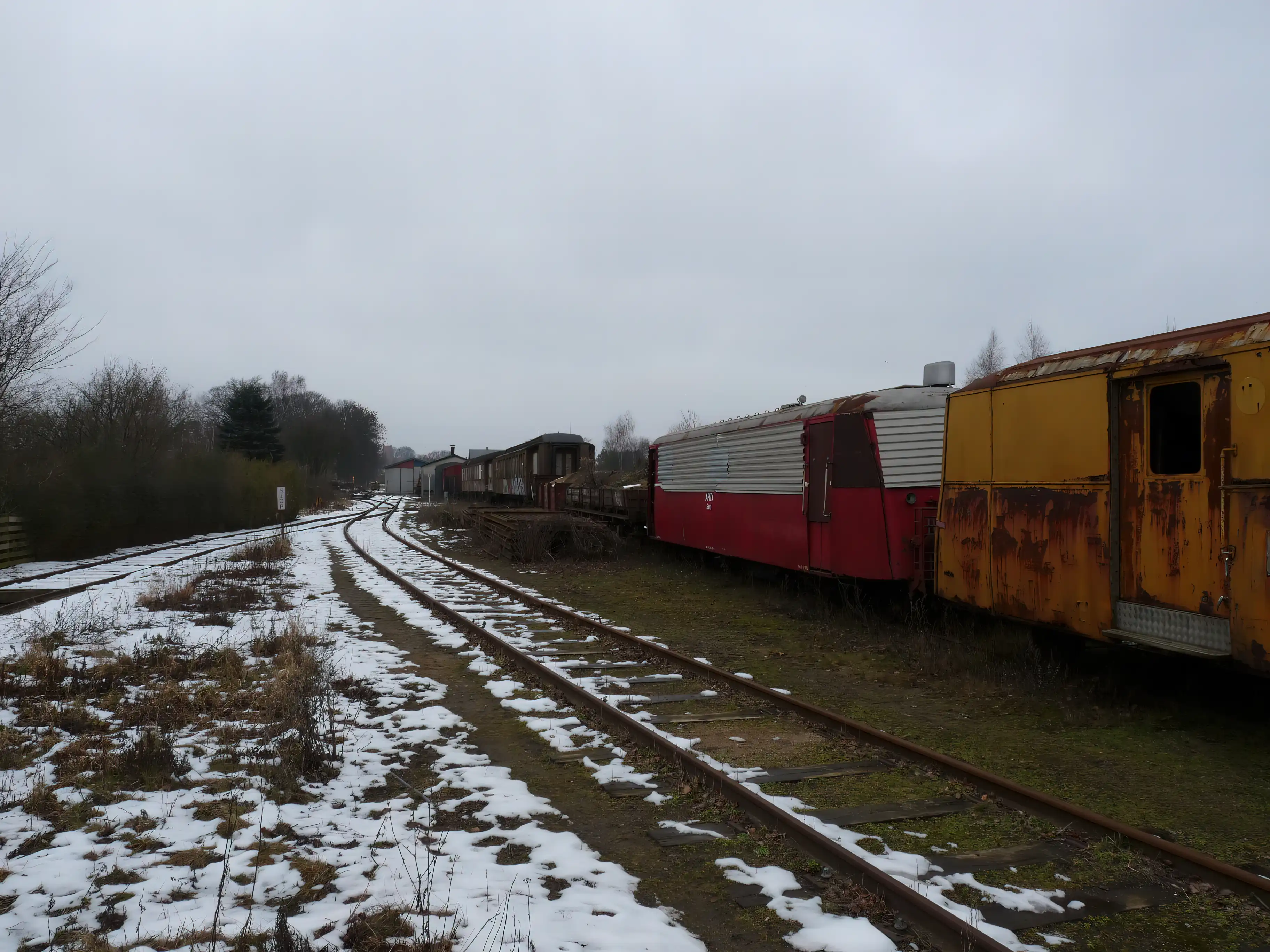 Billede af tog ud for Skælskør Station. Billede af tog ud for Skælskør Station.