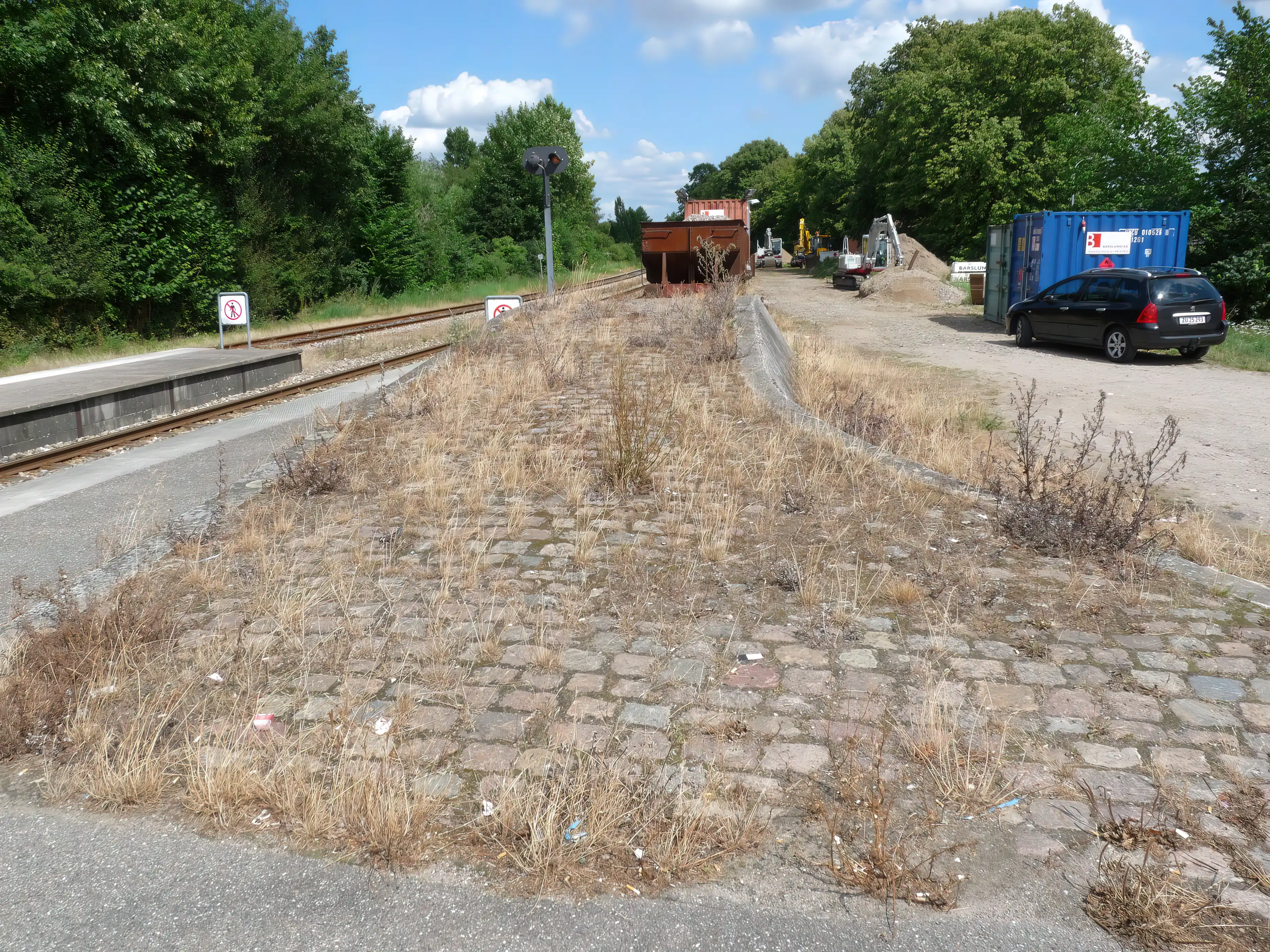 Billede af Store Merløse Stations læsserampe.