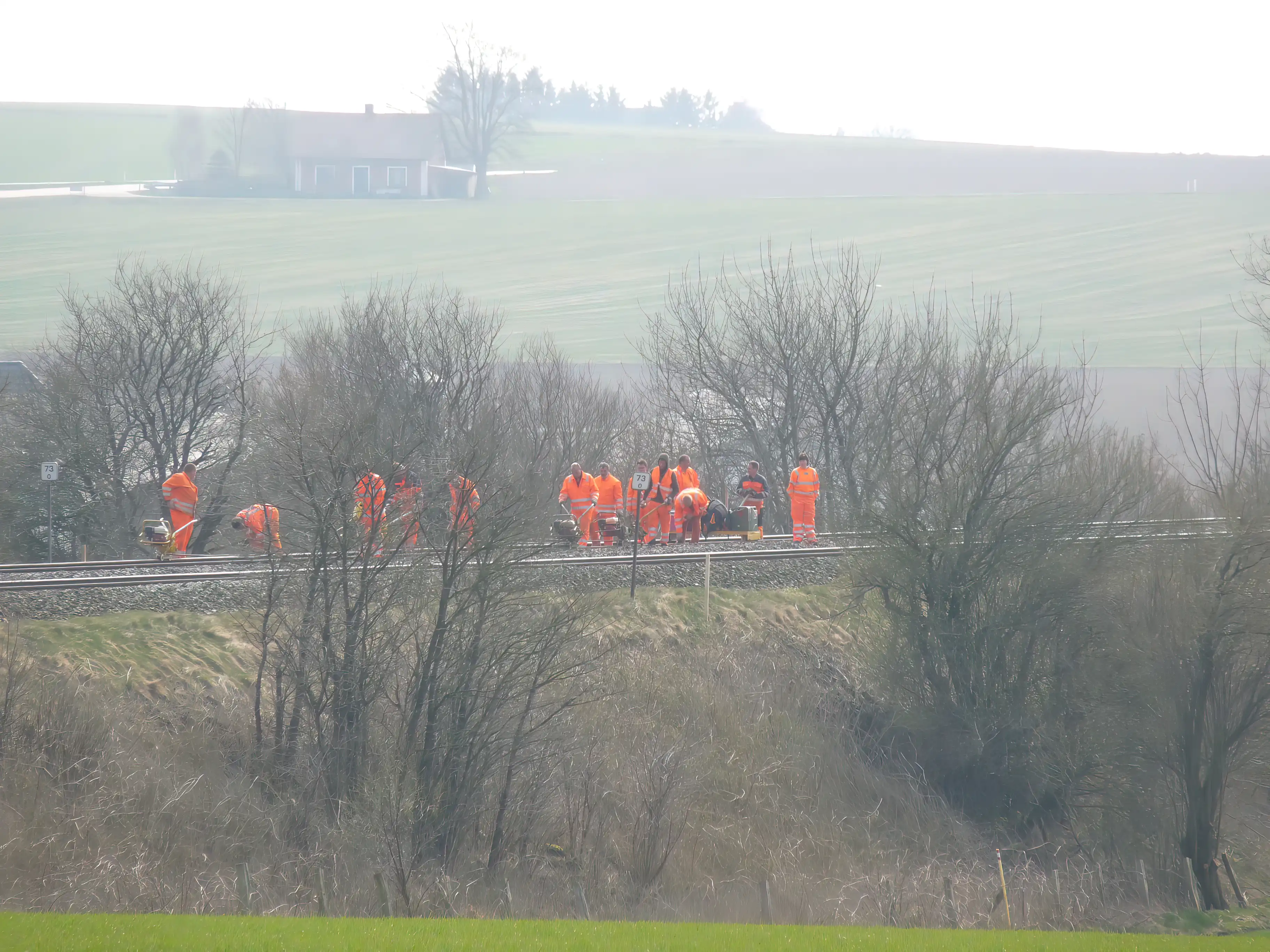 Billede af Tyvelse Trinbræt - Trinbræt er nedrevet, men Tyvelse Trinbræt har ligget her. Billede af Tyvelse Trinbræt - Trinbræt er nedrevet, men Tyvelse Trinbræt har ligget her.