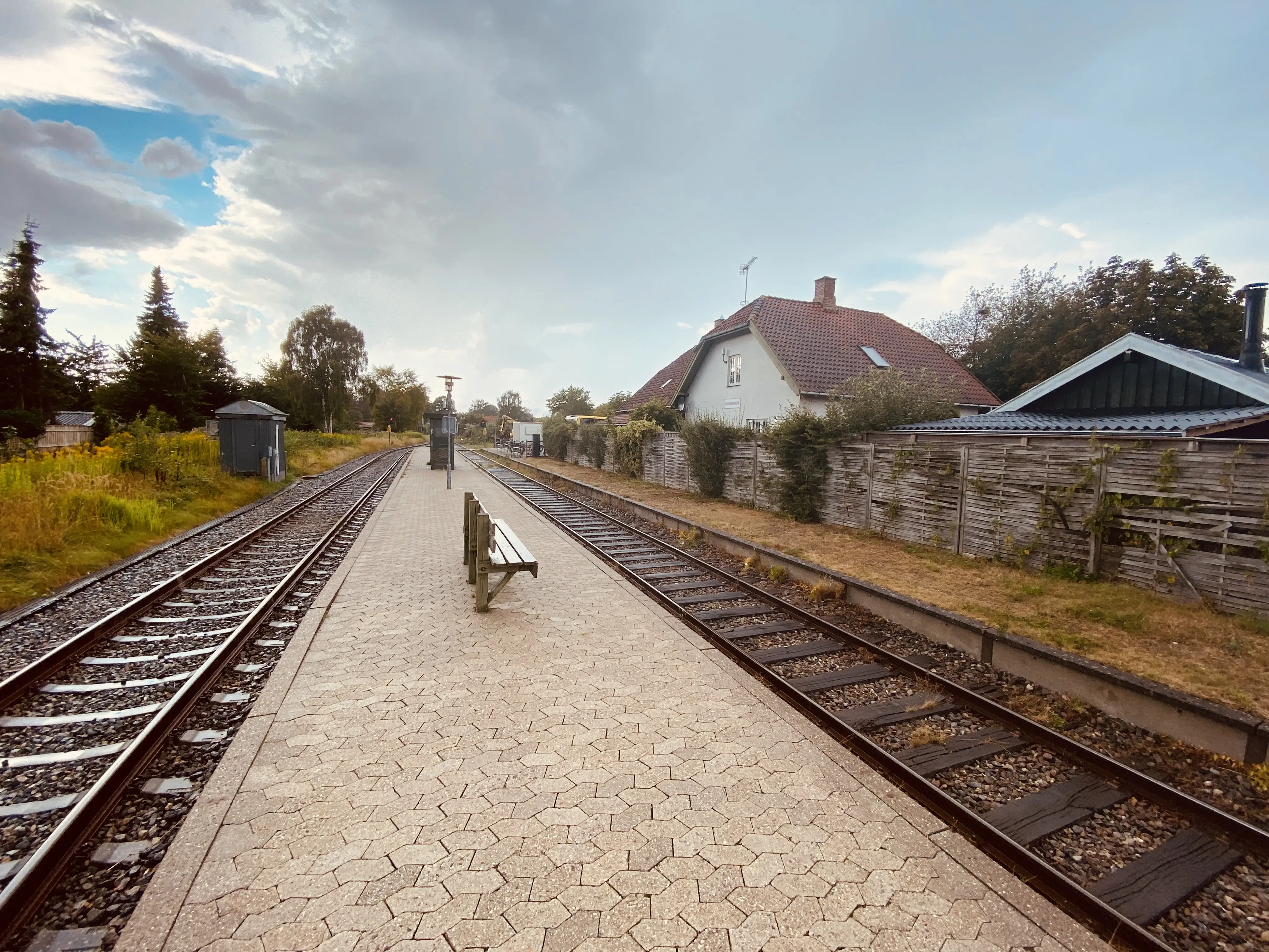 Billede af Dronningmølle Station. Billede af Dronningmølle Station.